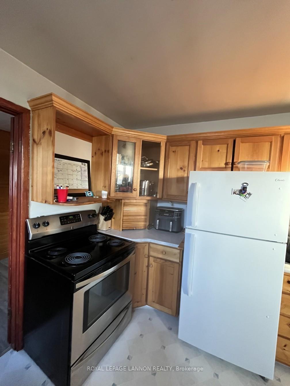 Photo 7 of 225 Bayview Street, Schreiber — HOMEH