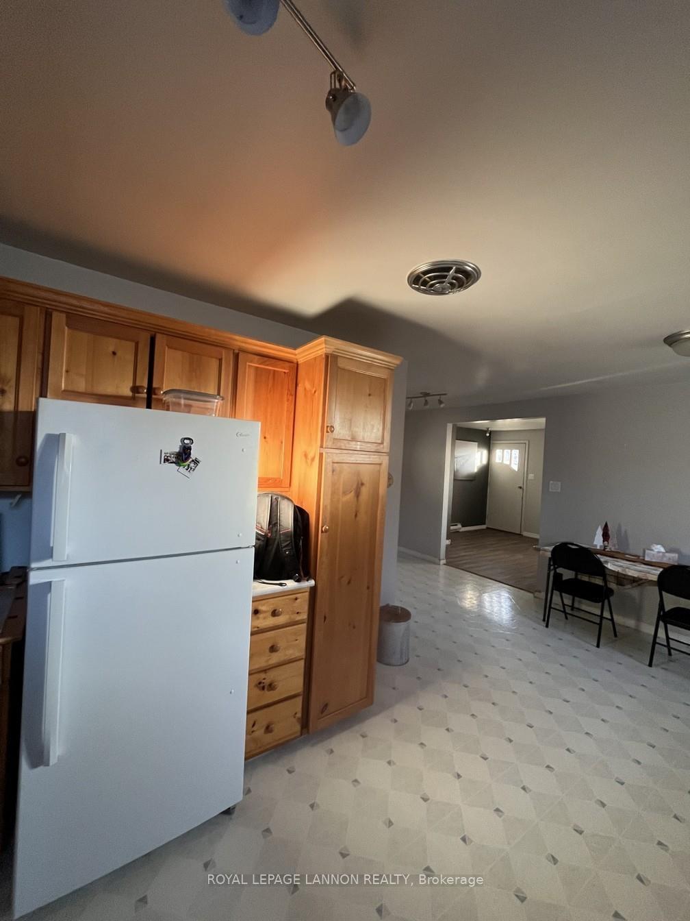 Photo 8 of 225 Bayview Street, Schreiber — HOMEH