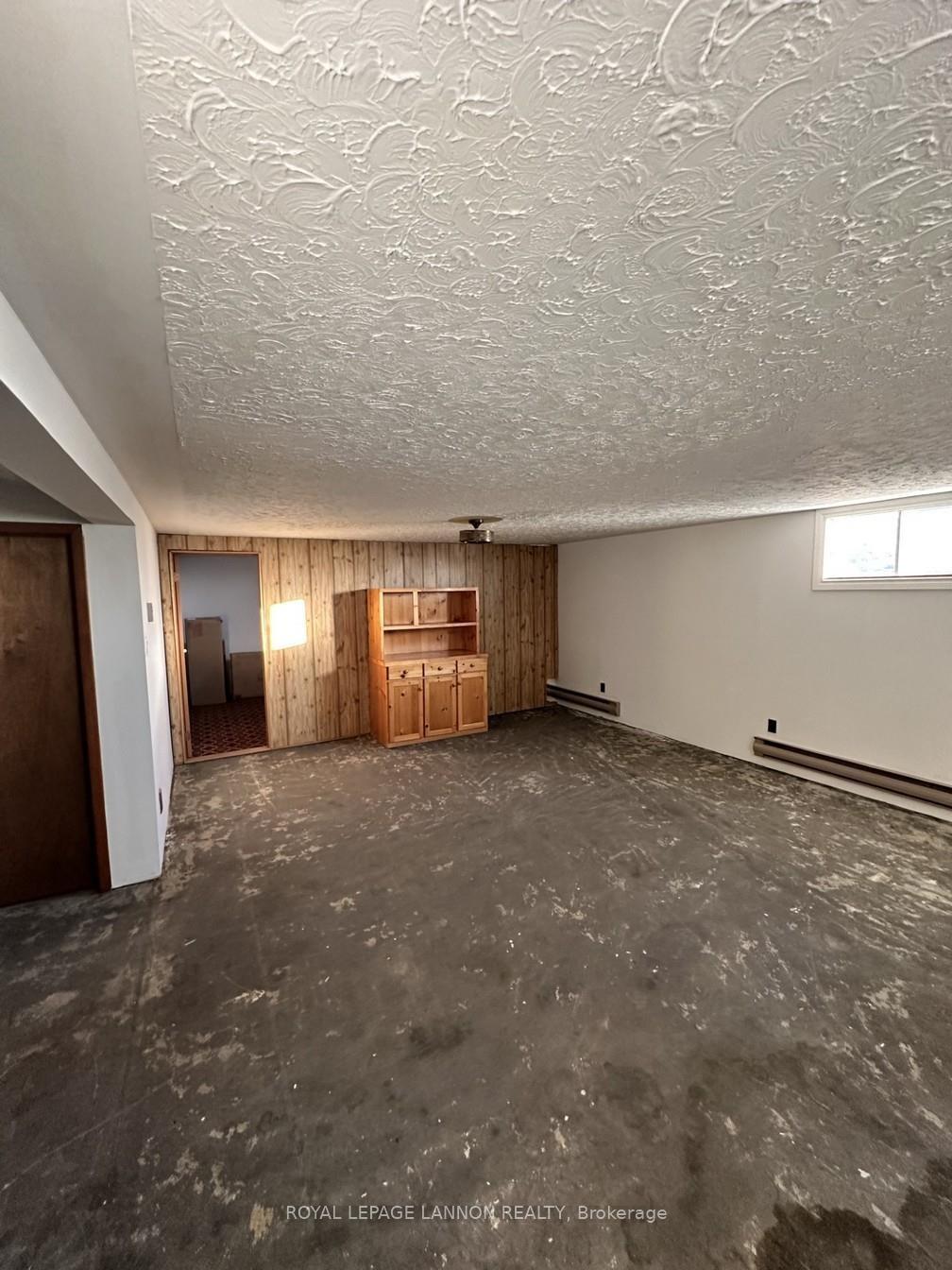 Photo 20 of 225 Bayview Street, Schreiber — HOMEH