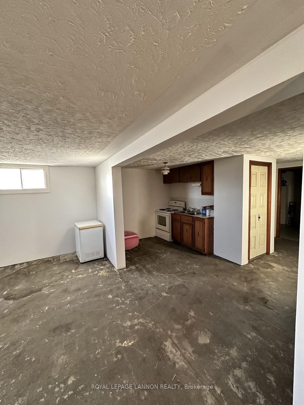 Photo 21 of 225 Bayview Street, Schreiber — HOMEH