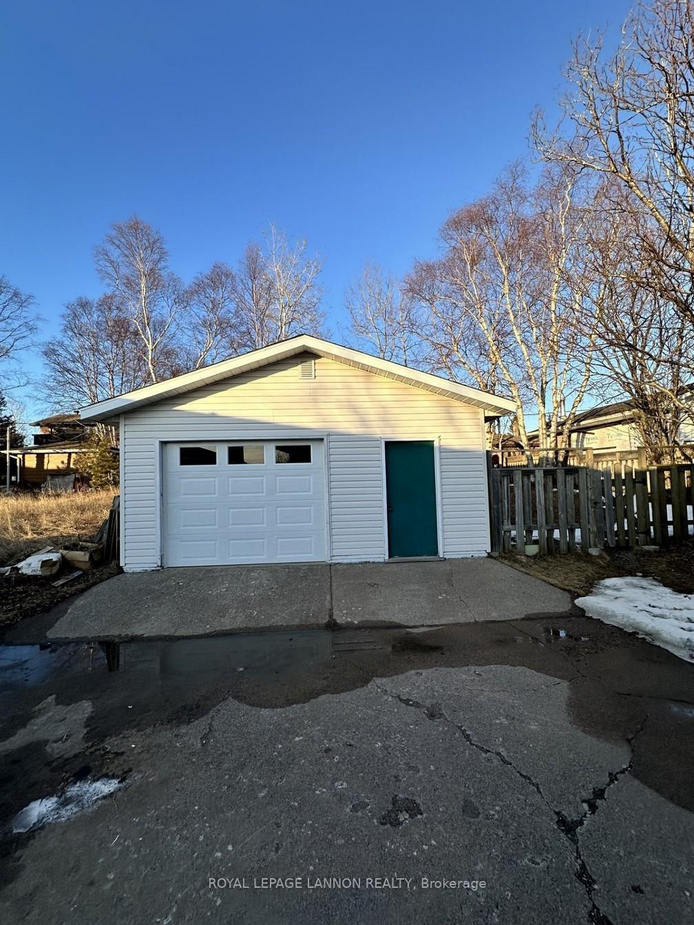 Photo 23 of 225 Bayview Street, Schreiber — HOMEH