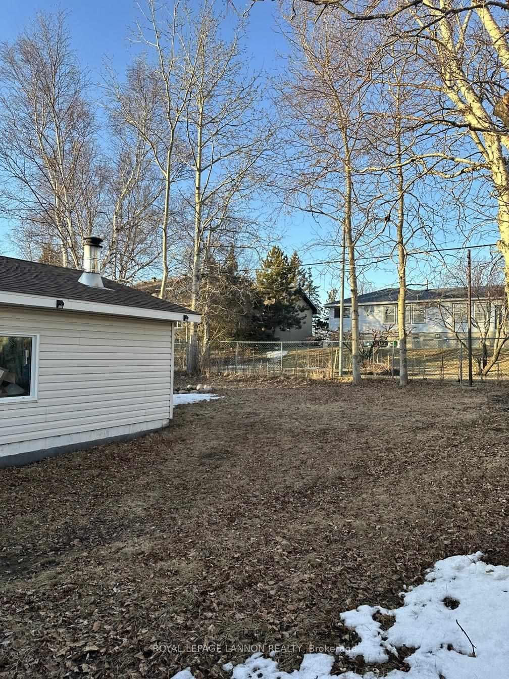 Photo 26 of 225 Bayview Street, Schreiber — HOMEH
