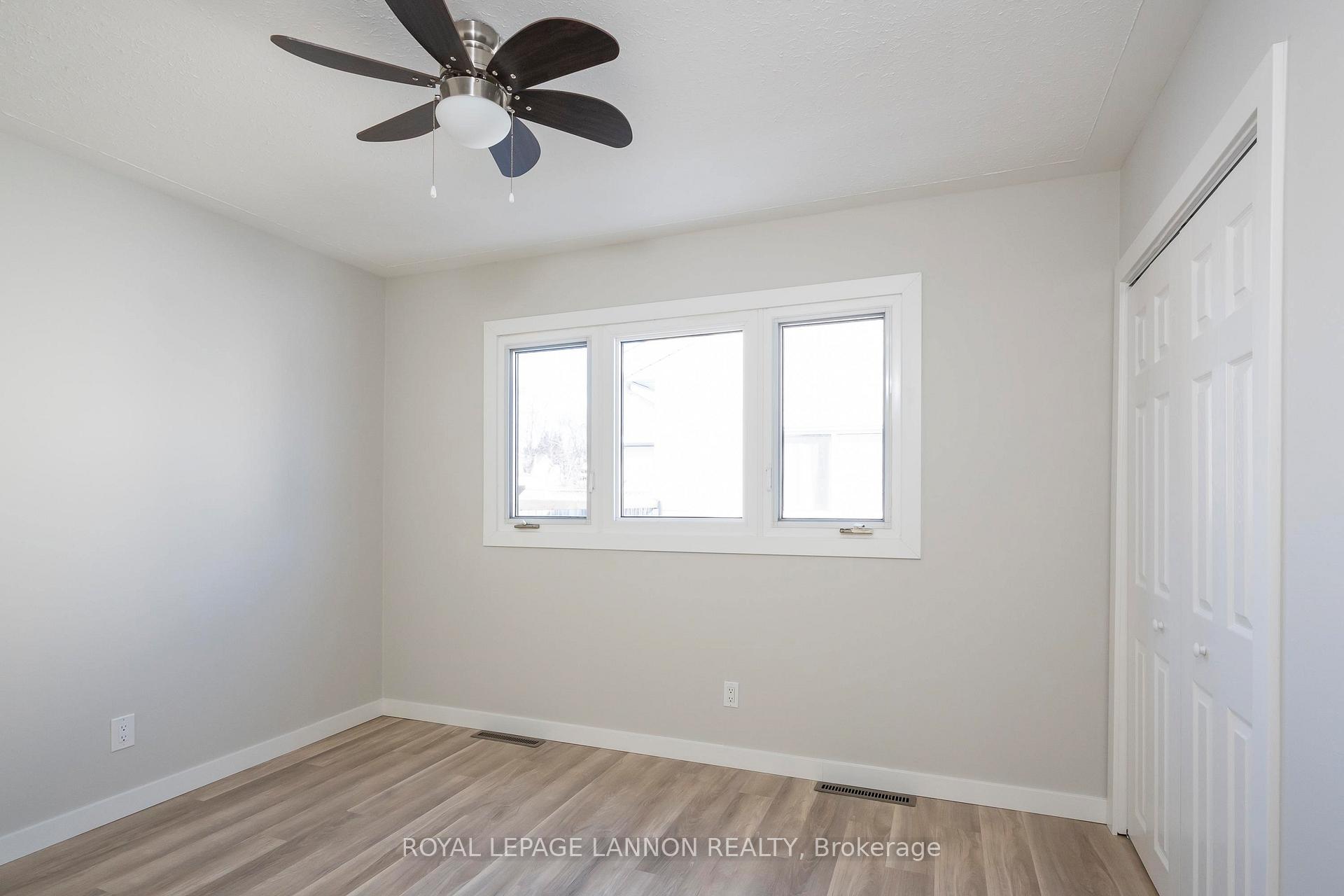 Photo 17 of 158 Carl Avenue, Thunder Bay, John Street North — HOMEH
