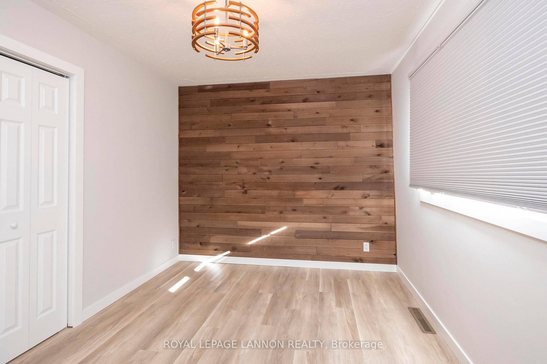 Photo 24 of 158 Carl Avenue, Thunder Bay, John Street North — HOMEH