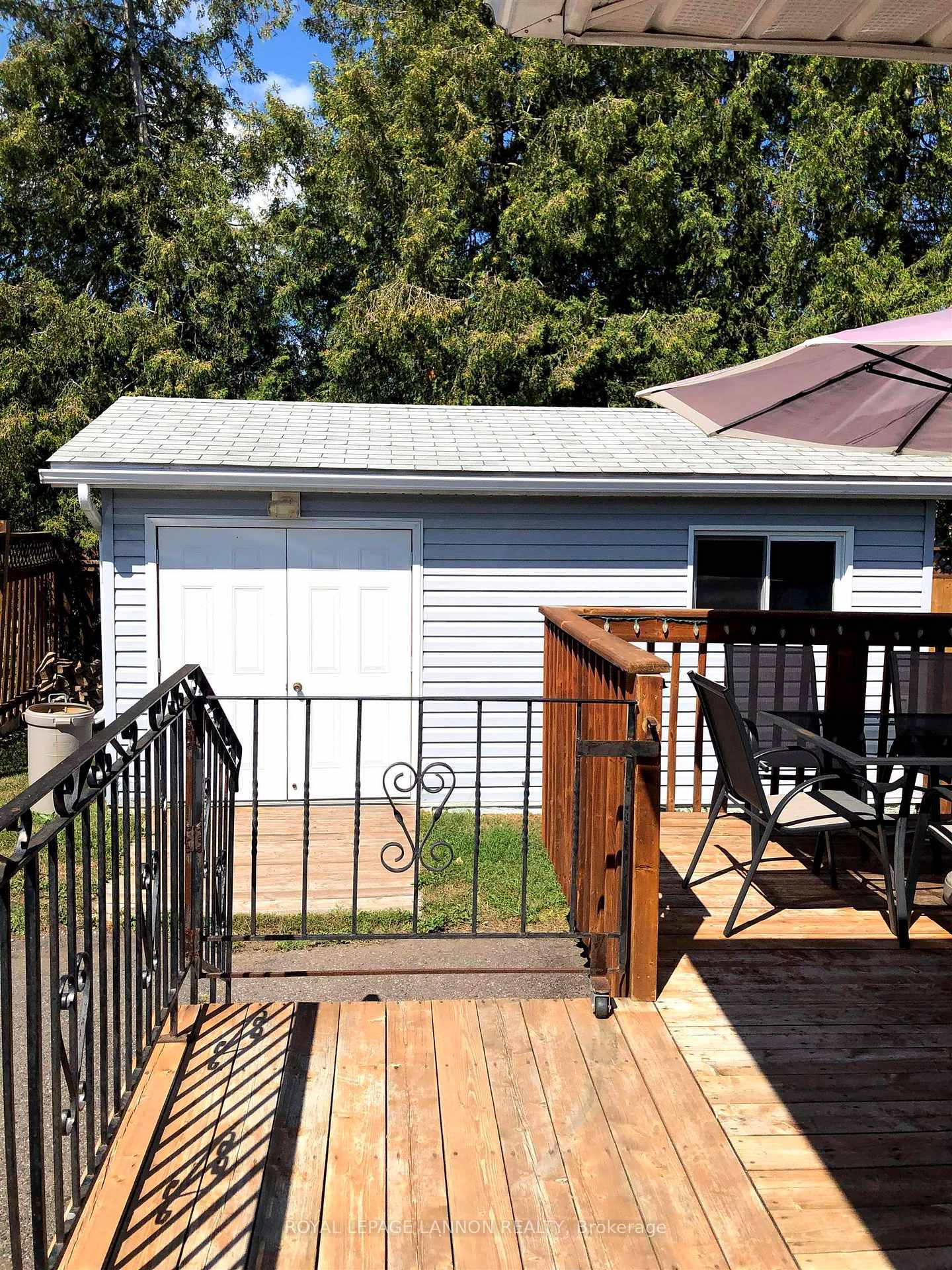 Photo 38 of 158 Carl Avenue, Thunder Bay, John Street North — HOMEH
