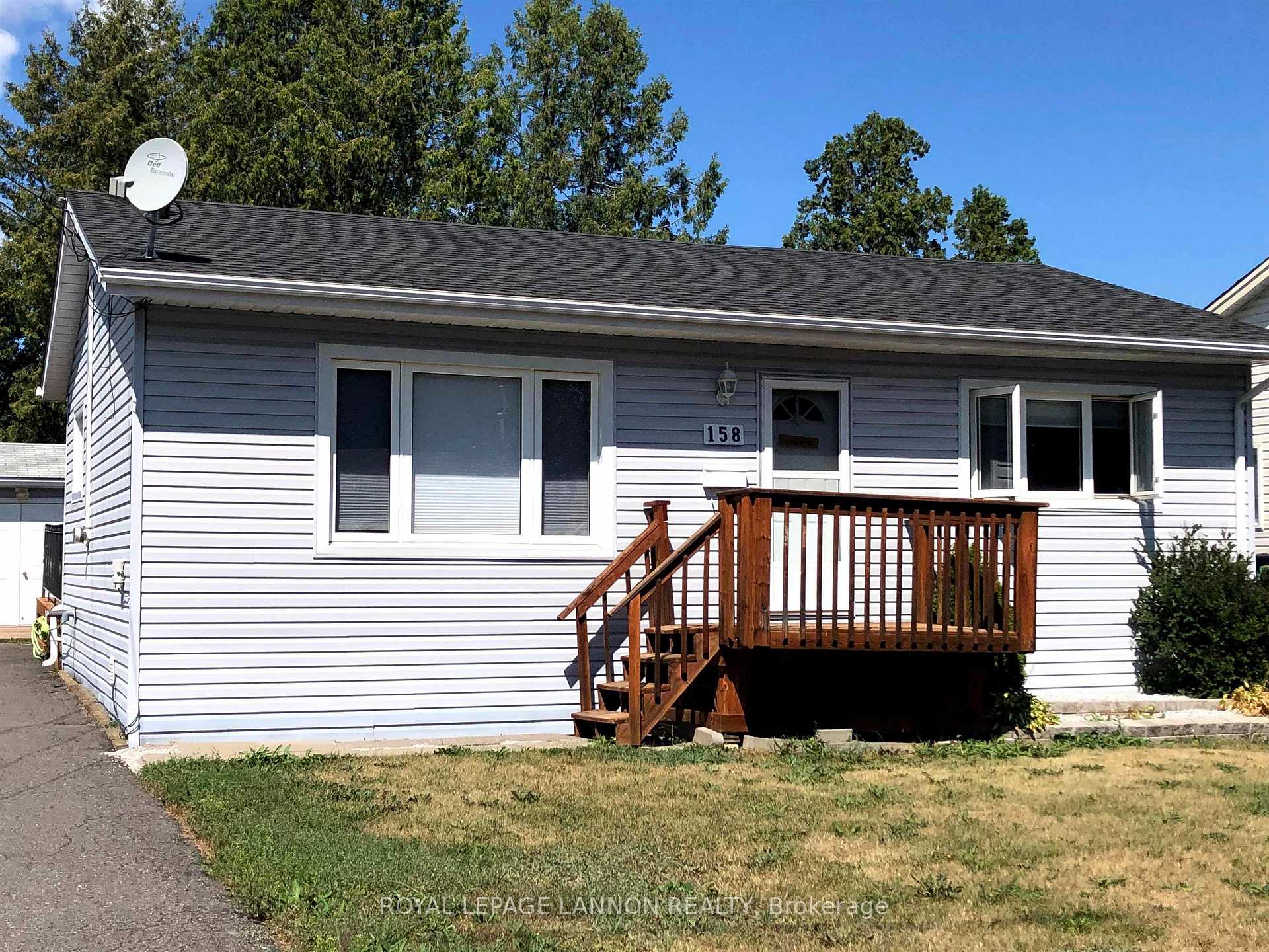 Photo 42 of 158 Carl Avenue, Thunder Bay, John Street North — HOMEH