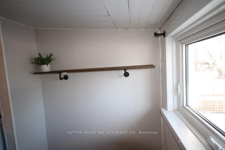 Photo 4 of 33 Sheppard Street, Thunder Bay, College Heights — HOMEH