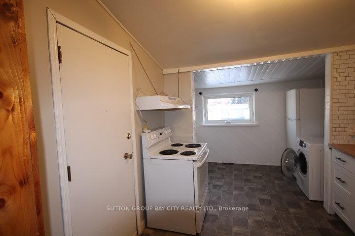 Photo 25 of 33 Sheppard Street, Thunder Bay, College Heights — HOMEH
