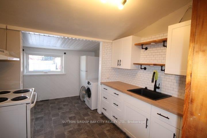 Photo 26 of 33 Sheppard Street, Thunder Bay, College Heights — HOMEH