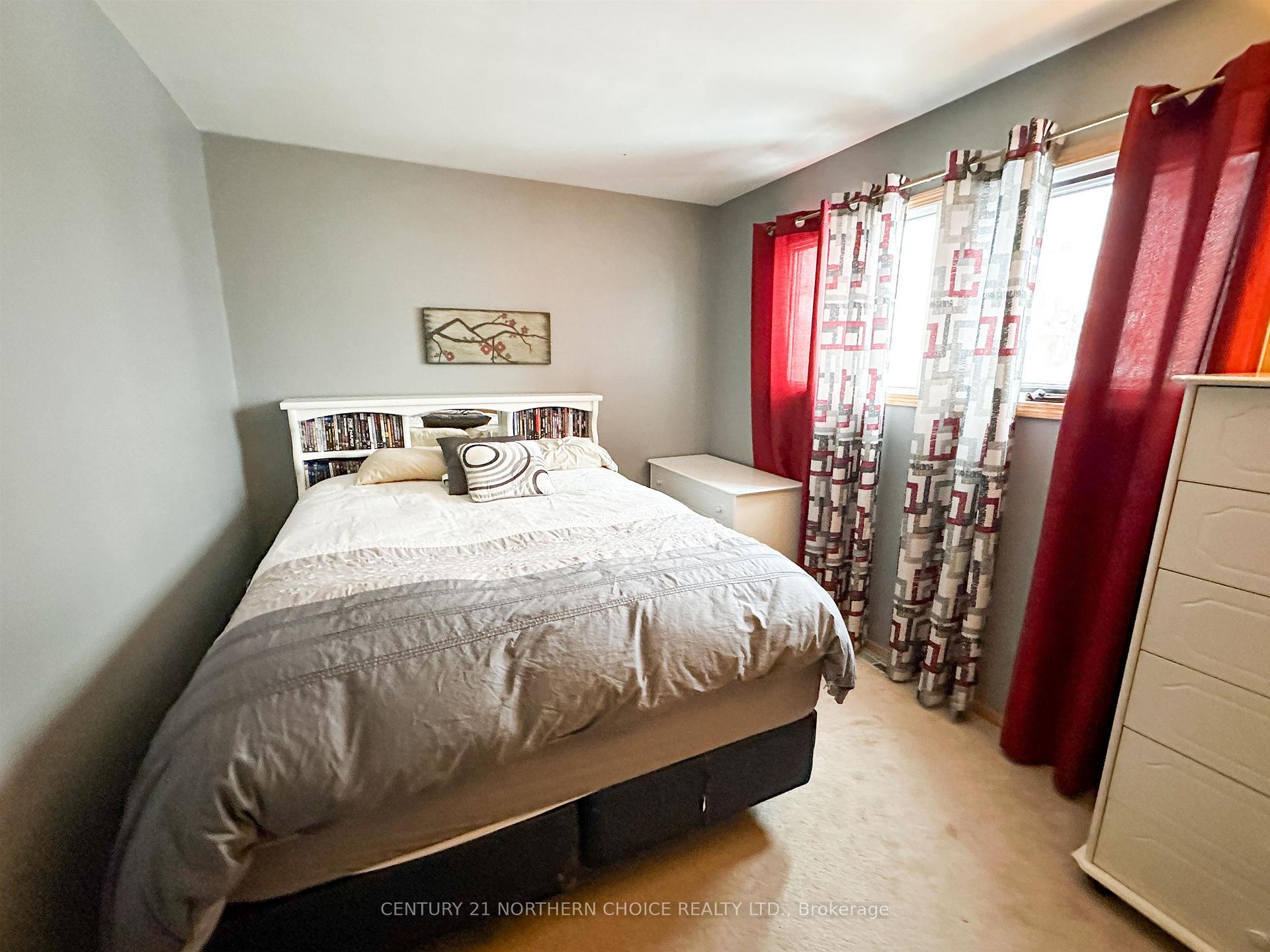 Photo 11 of 99 Detta Road, Red Lake — HOMEH