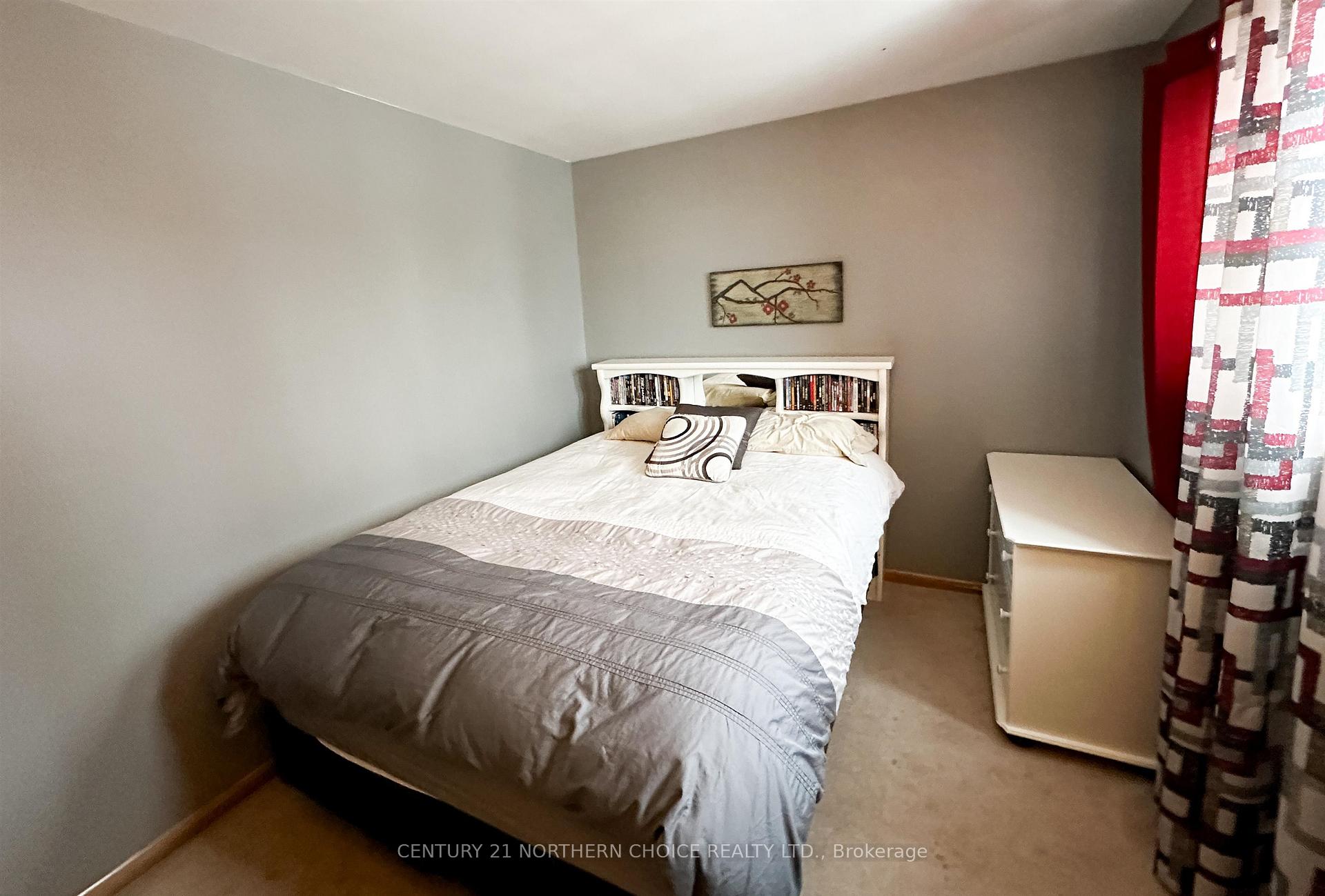 Photo 12 of 99 Detta Road, Red Lake — HOMEH