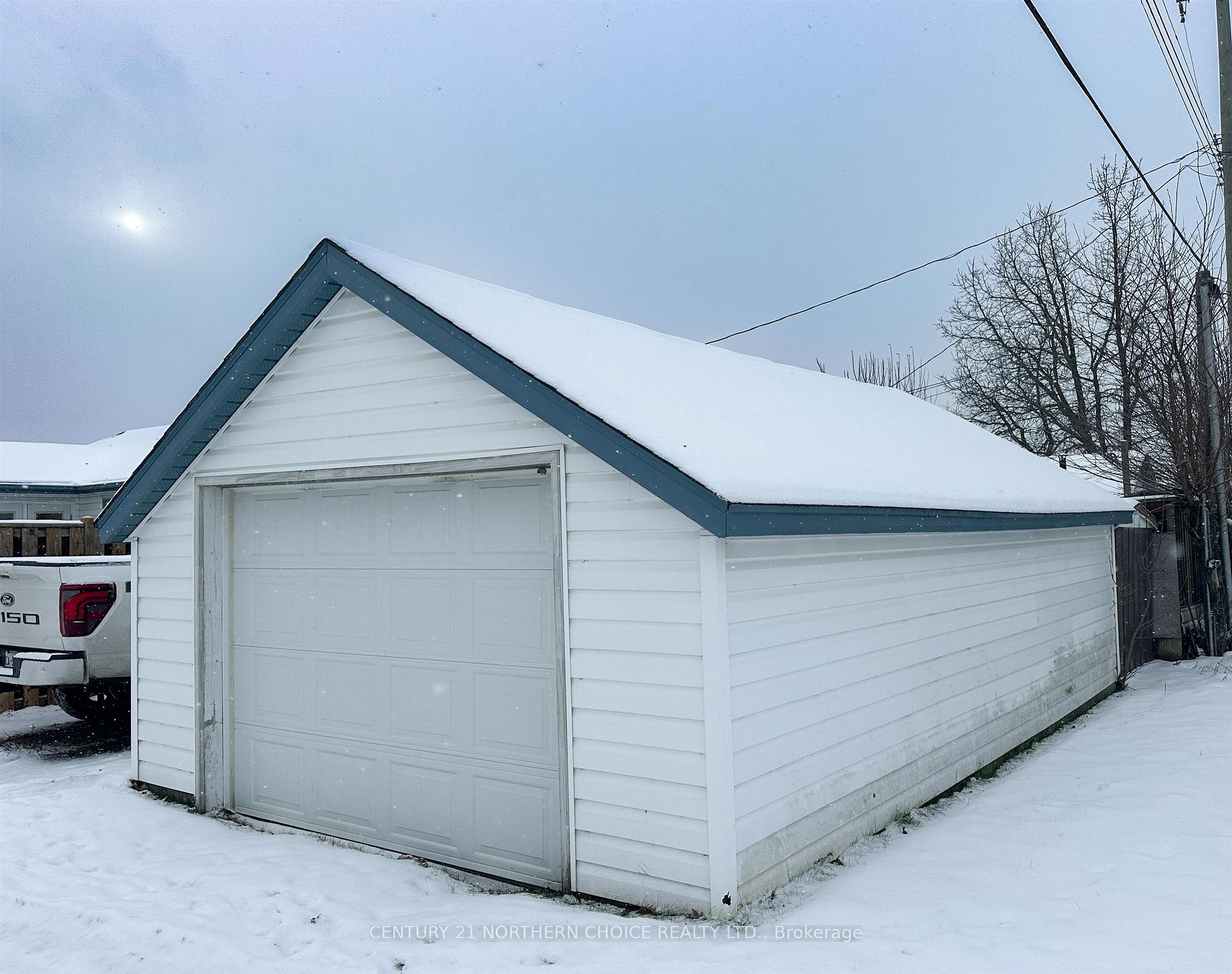 Photo 26 of 99 Detta Road, Red Lake — HOMEH