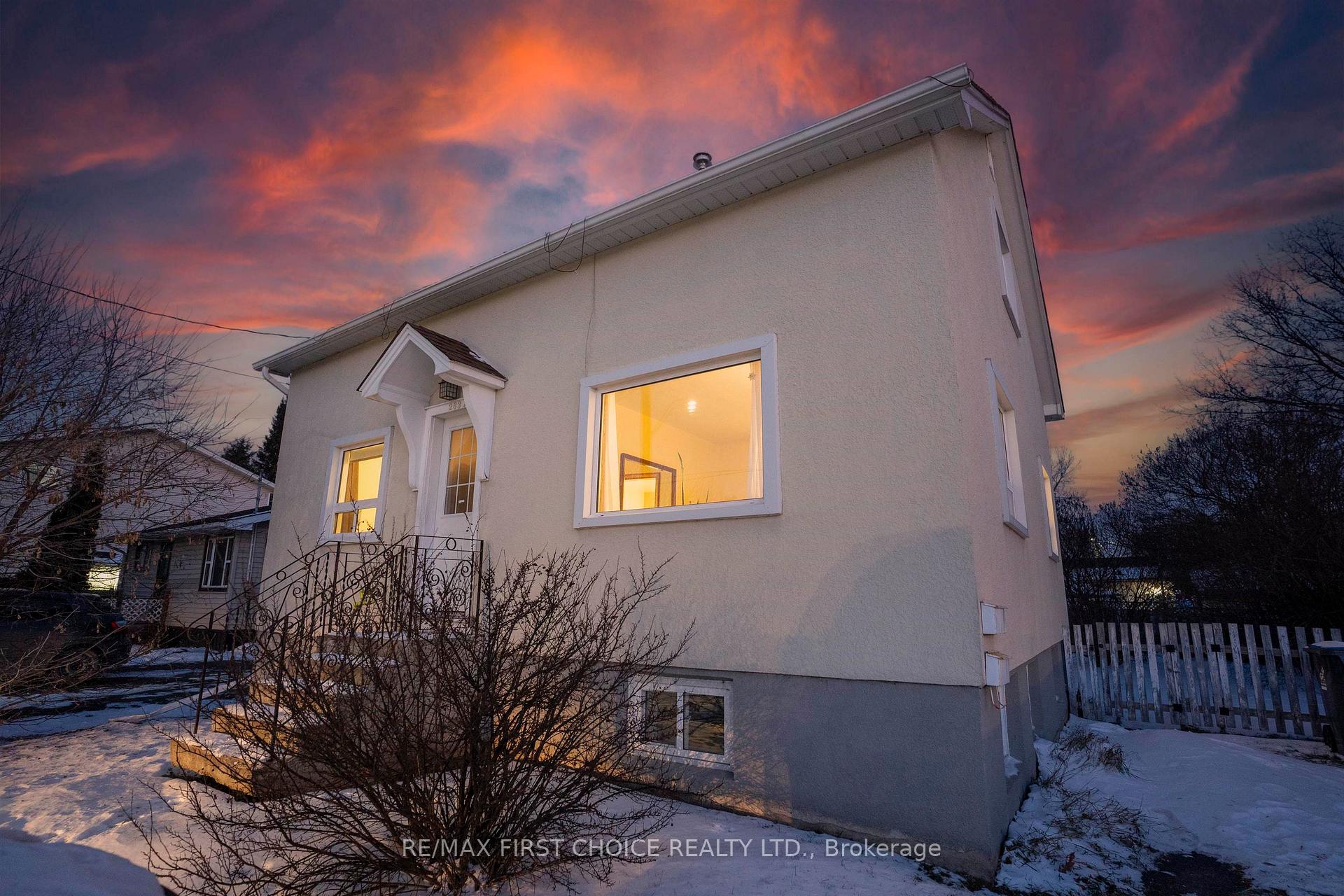 Photo 1 of 263 Empress Avenue S, Thunder Bay, West End — HOMEH