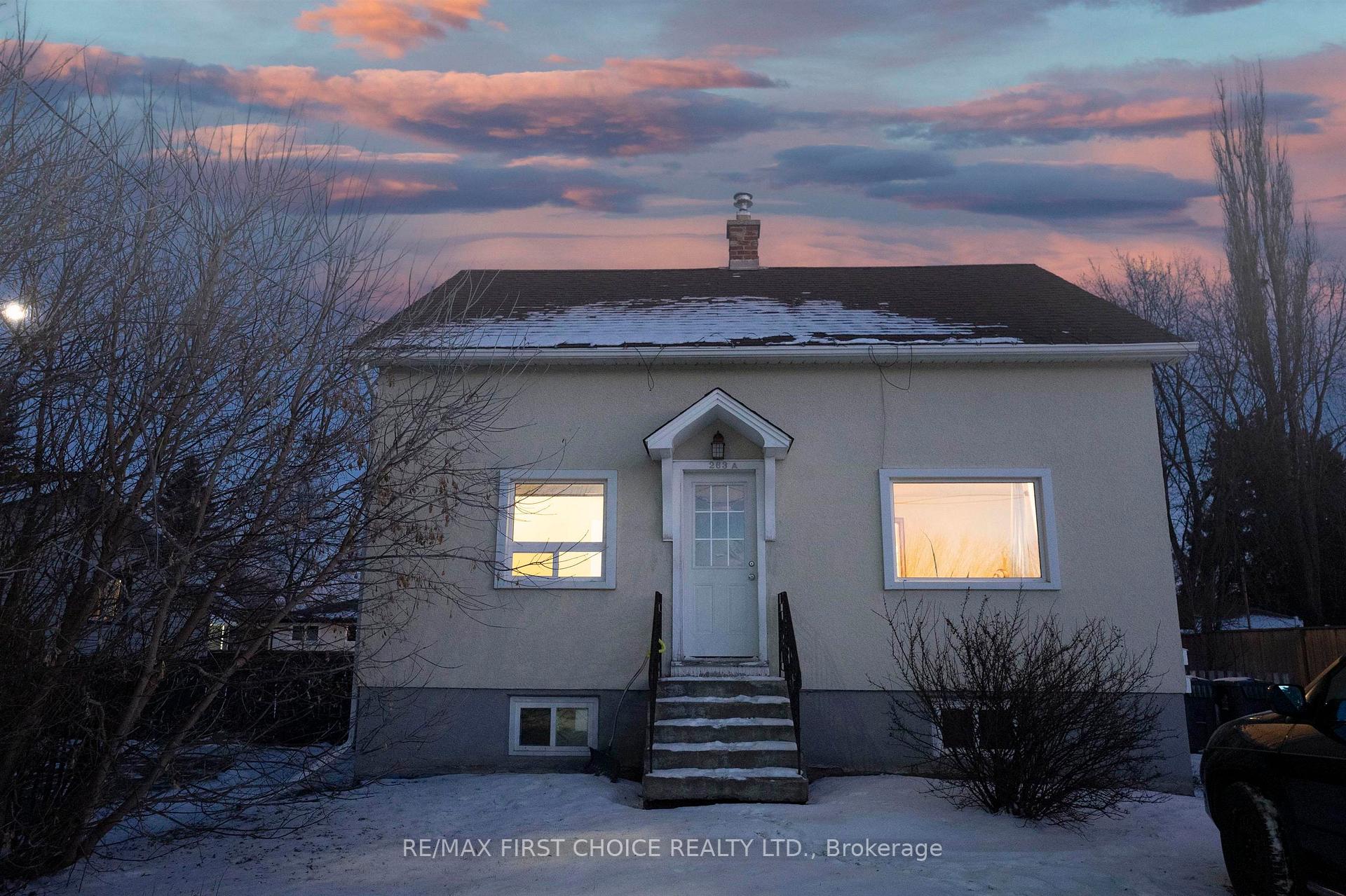 Photo 3 of 263 Empress Avenue S, Thunder Bay, West End — HOMEH