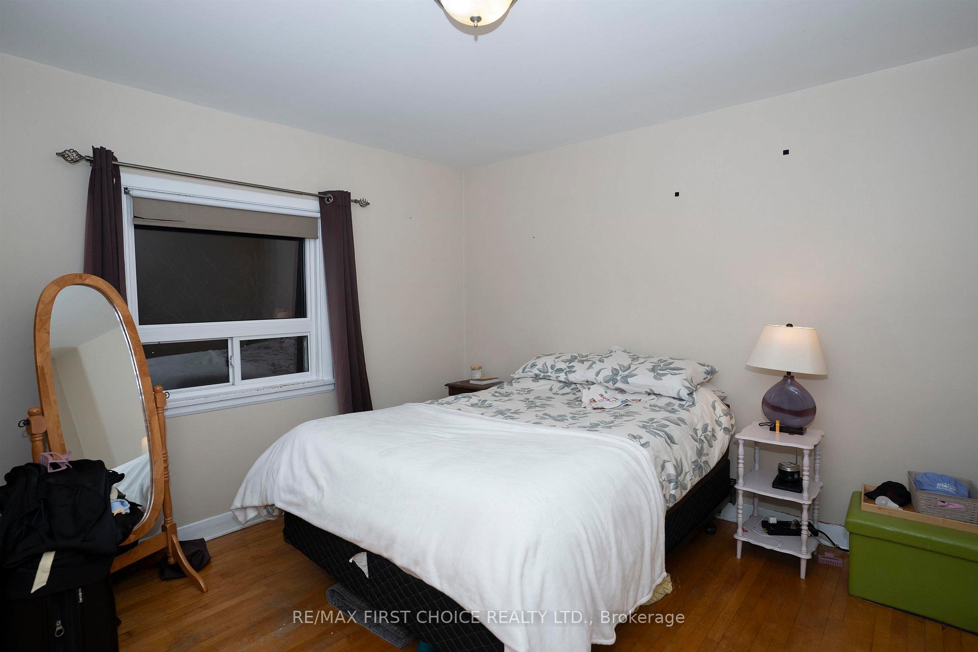Photo 10 of 263 Empress Avenue S, Thunder Bay, West End — HOMEH