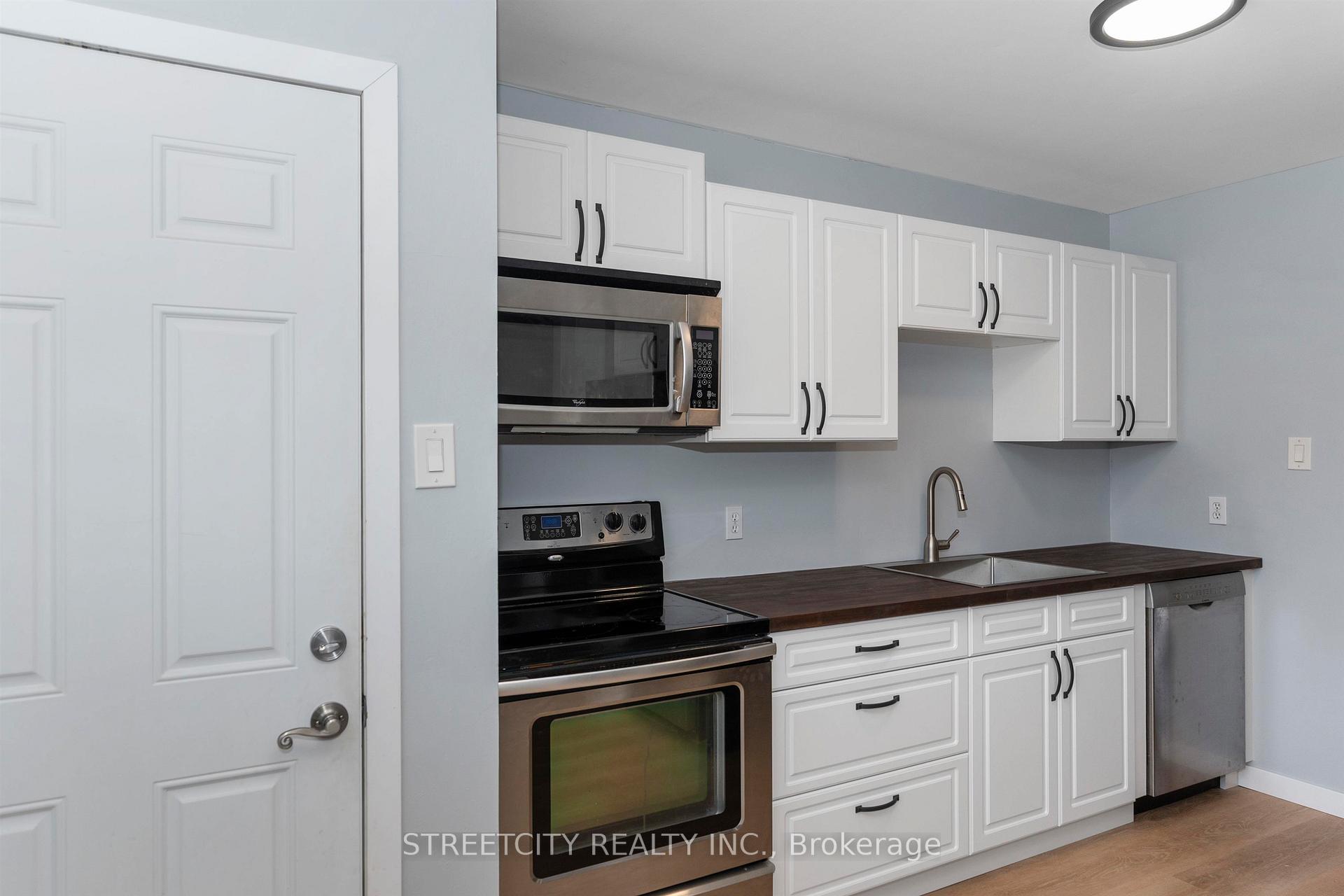 Photo 9 of 786 Moore Avenue, Thunder Bay, John Street North — HOMEH