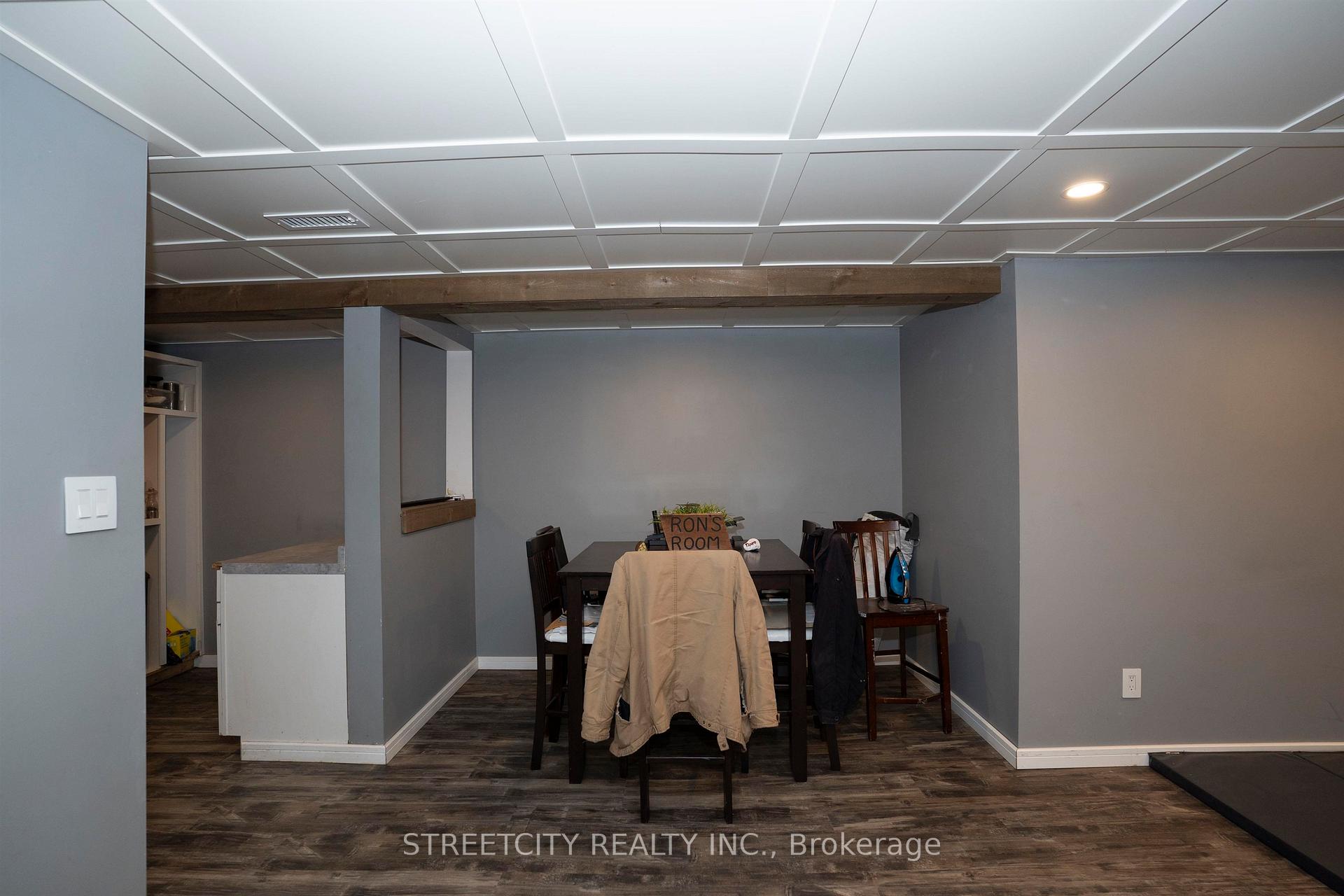 Photo 31 of 786 Moore Avenue, Thunder Bay, John Street North — HOMEH