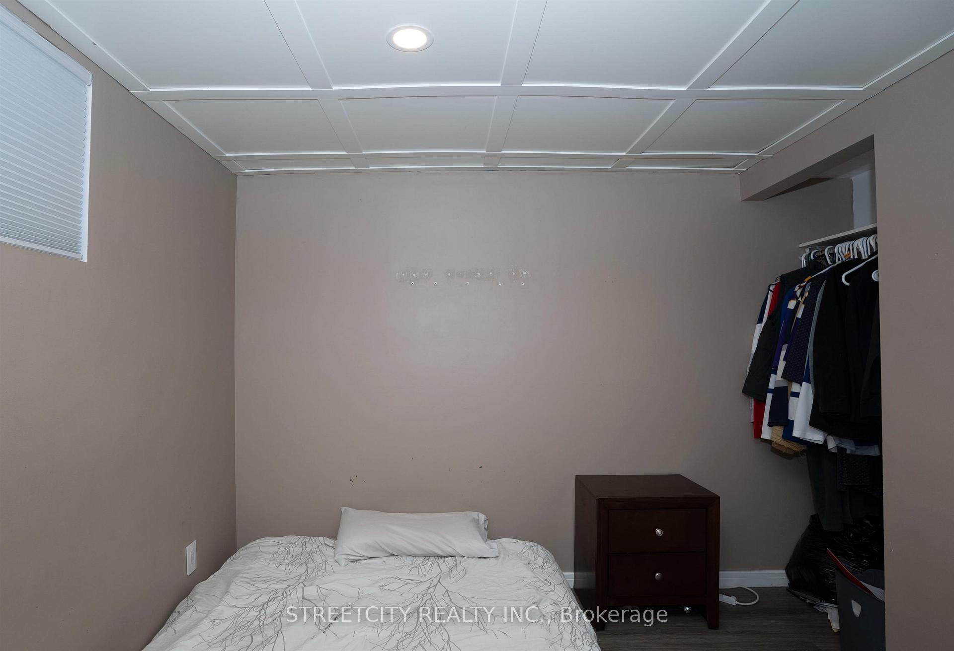 Photo 32 of 786 Moore Avenue, Thunder Bay, John Street North — HOMEH