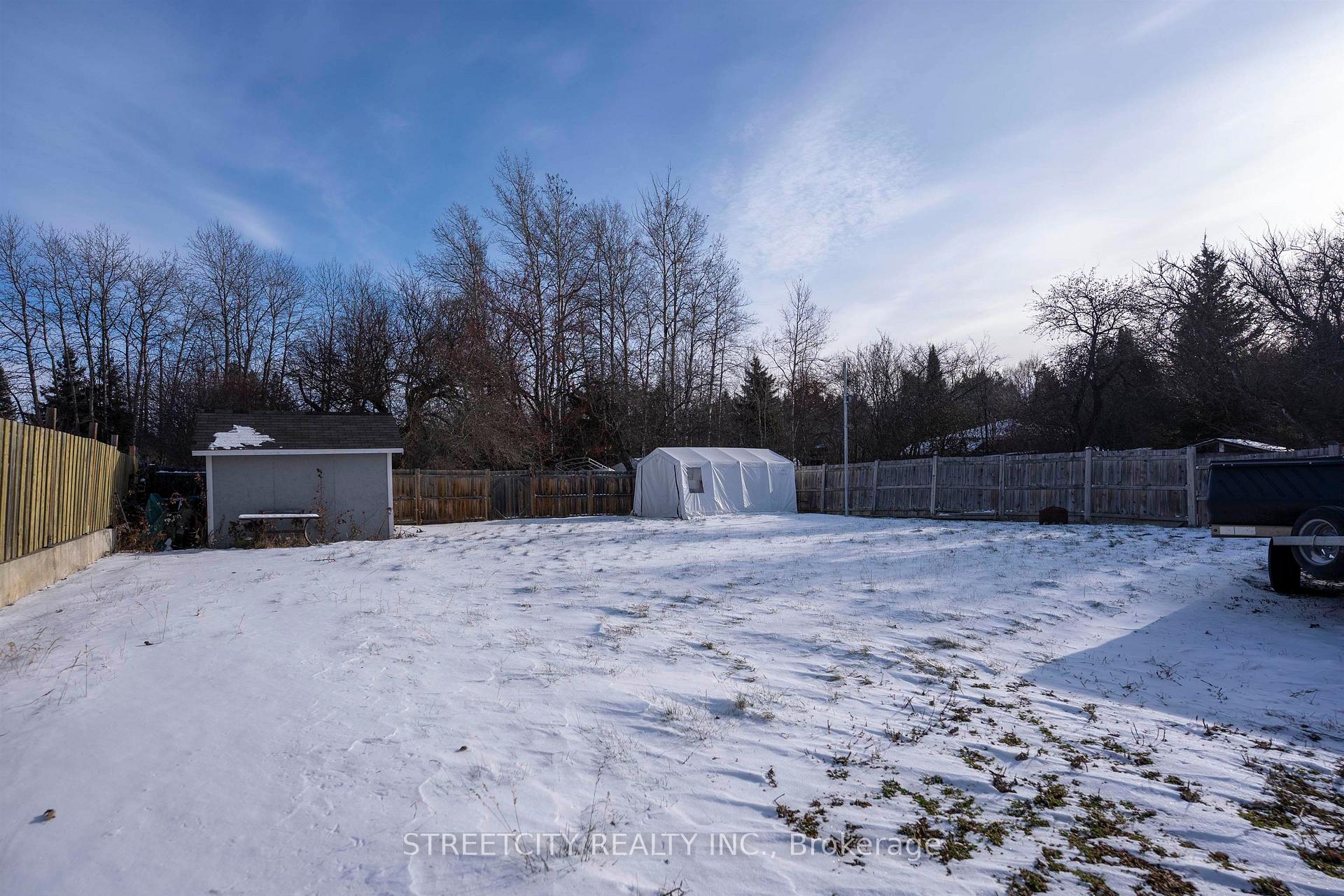 Photo 35 of 786 Moore Avenue, Thunder Bay, John Street North — HOMEH