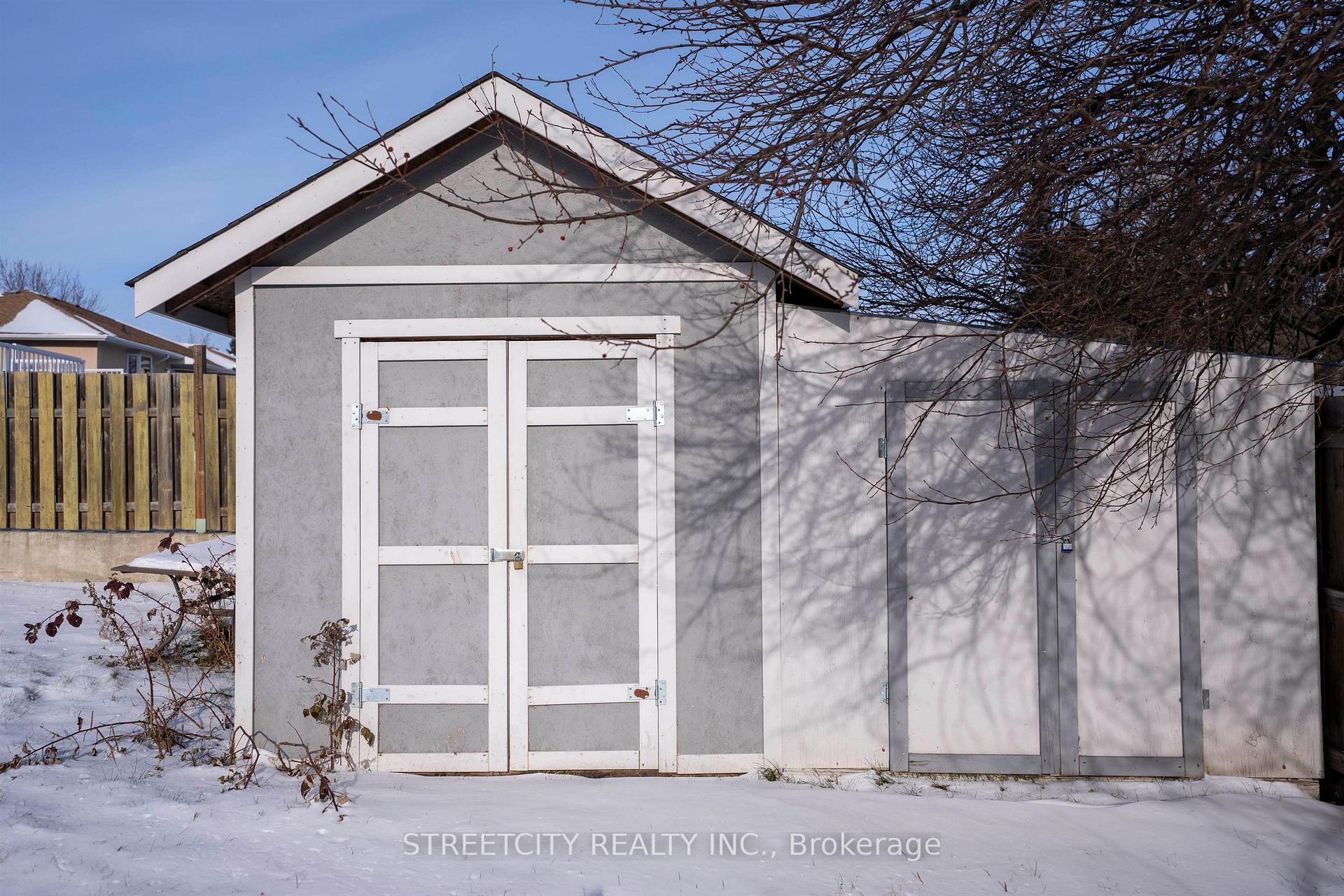 Photo 36 of 786 Moore Avenue, Thunder Bay, John Street North — HOMEH