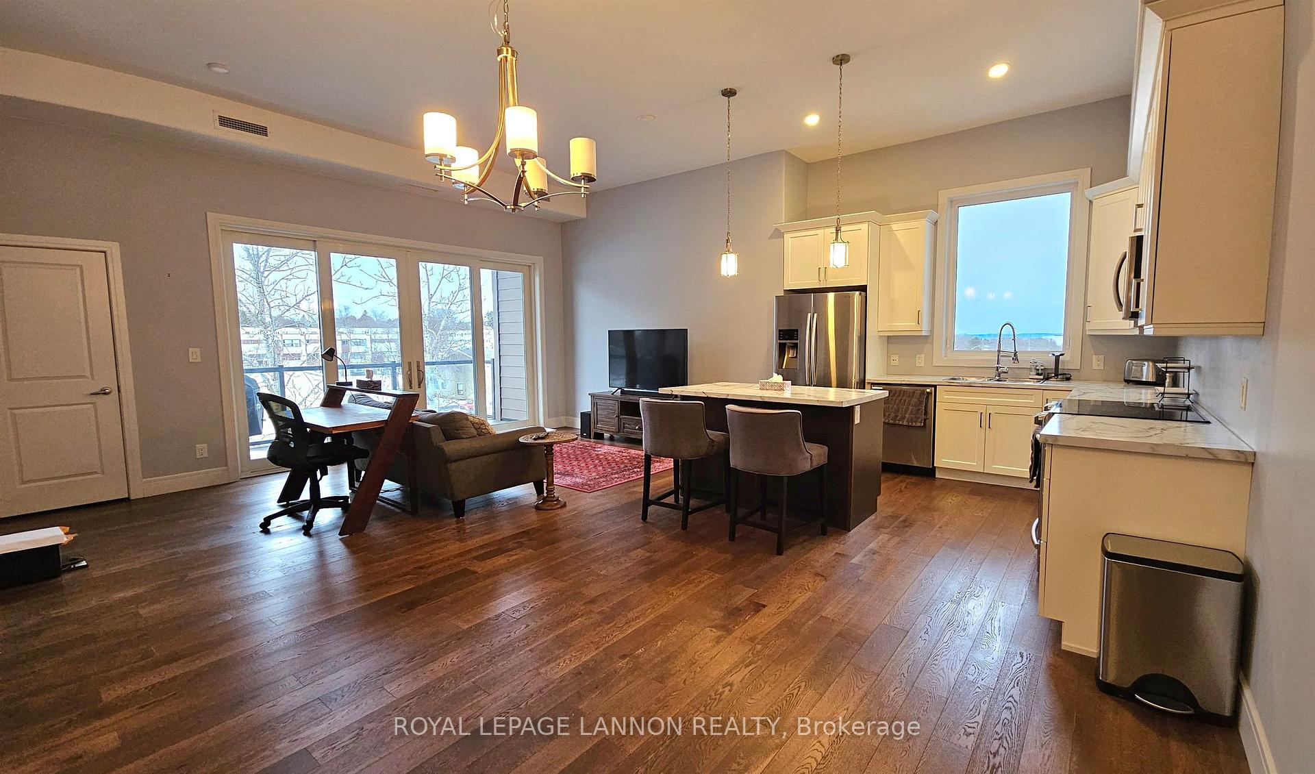 Photo 5 of Unit 309, 300 Vista Lane, Thunder Bay, Academy Heights — HOMEH