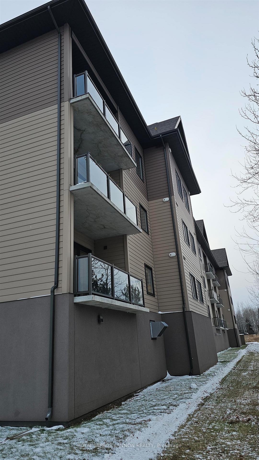 Photo 28 of Unit 309, 300 Vista Lane, Thunder Bay, Academy Heights — HOMEH