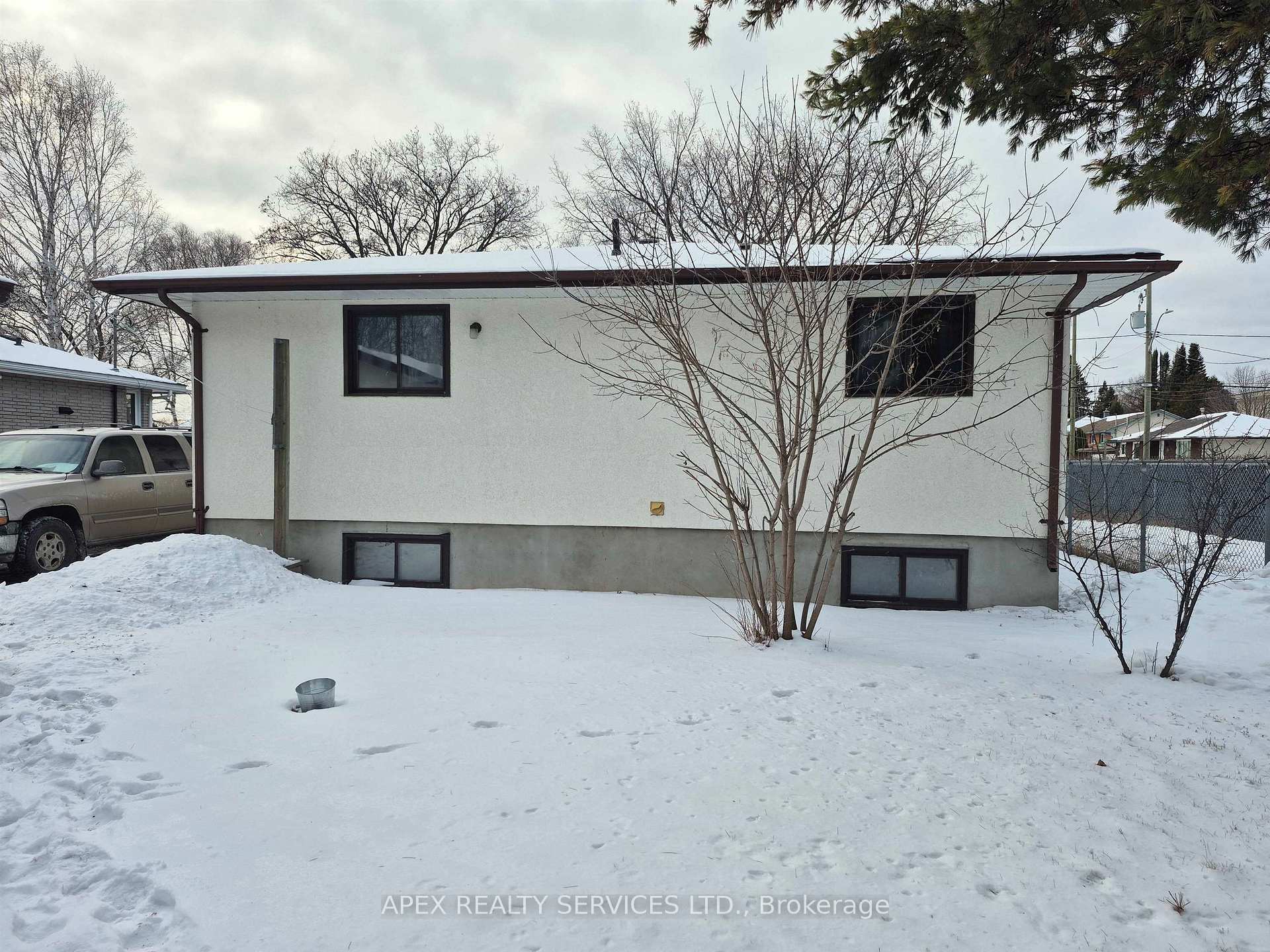 Photo 2 of 412 Toledo Street, Thunder Bay, Shuniah — HOMEH