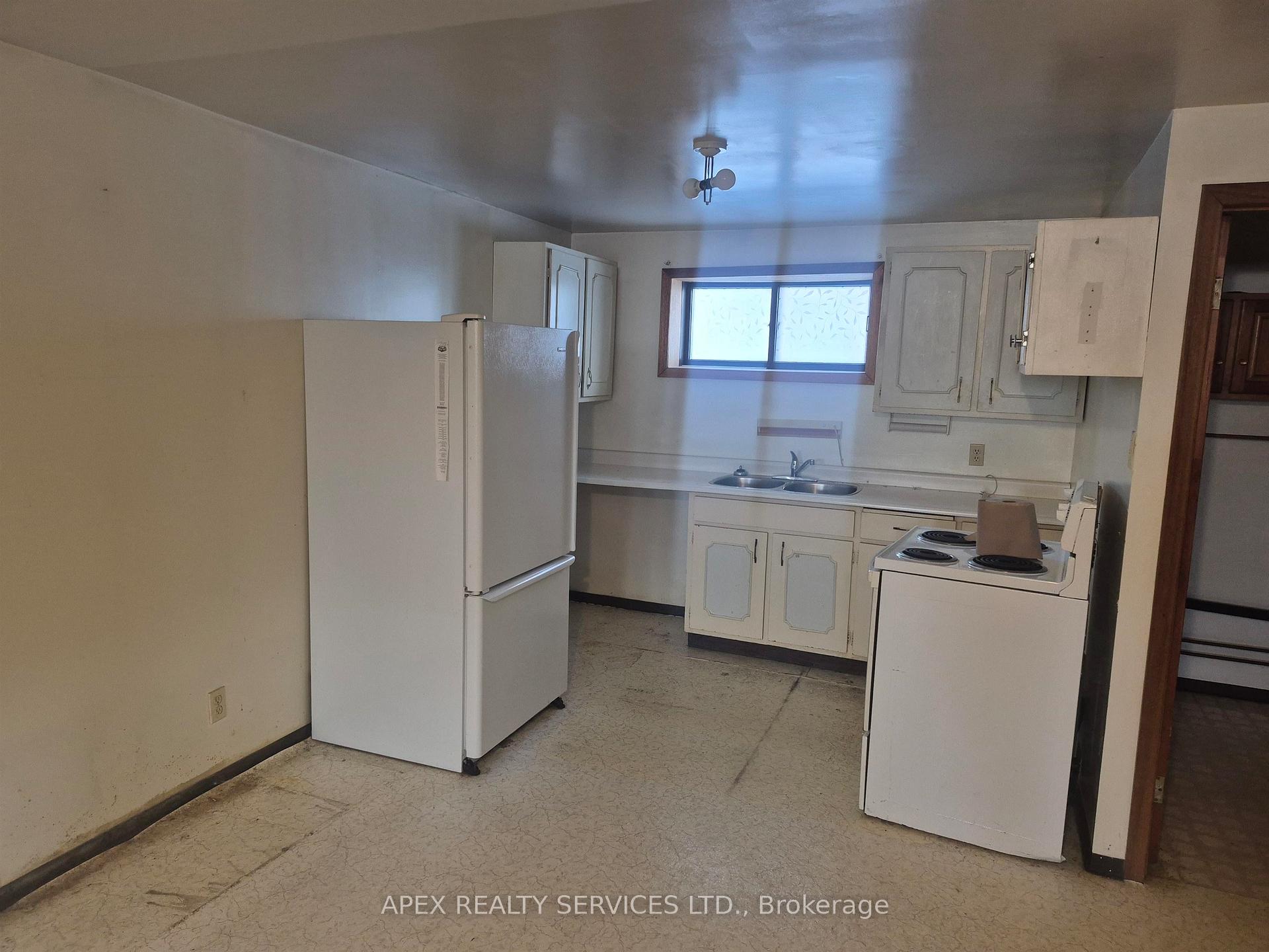 Photo 14 of 412 Toledo Street, Thunder Bay, Shuniah — HOMEH
