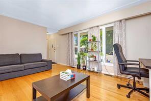 Photo 4 of 2095 Haig Drive, Ottawa, Elmvale Acres — HOMEH