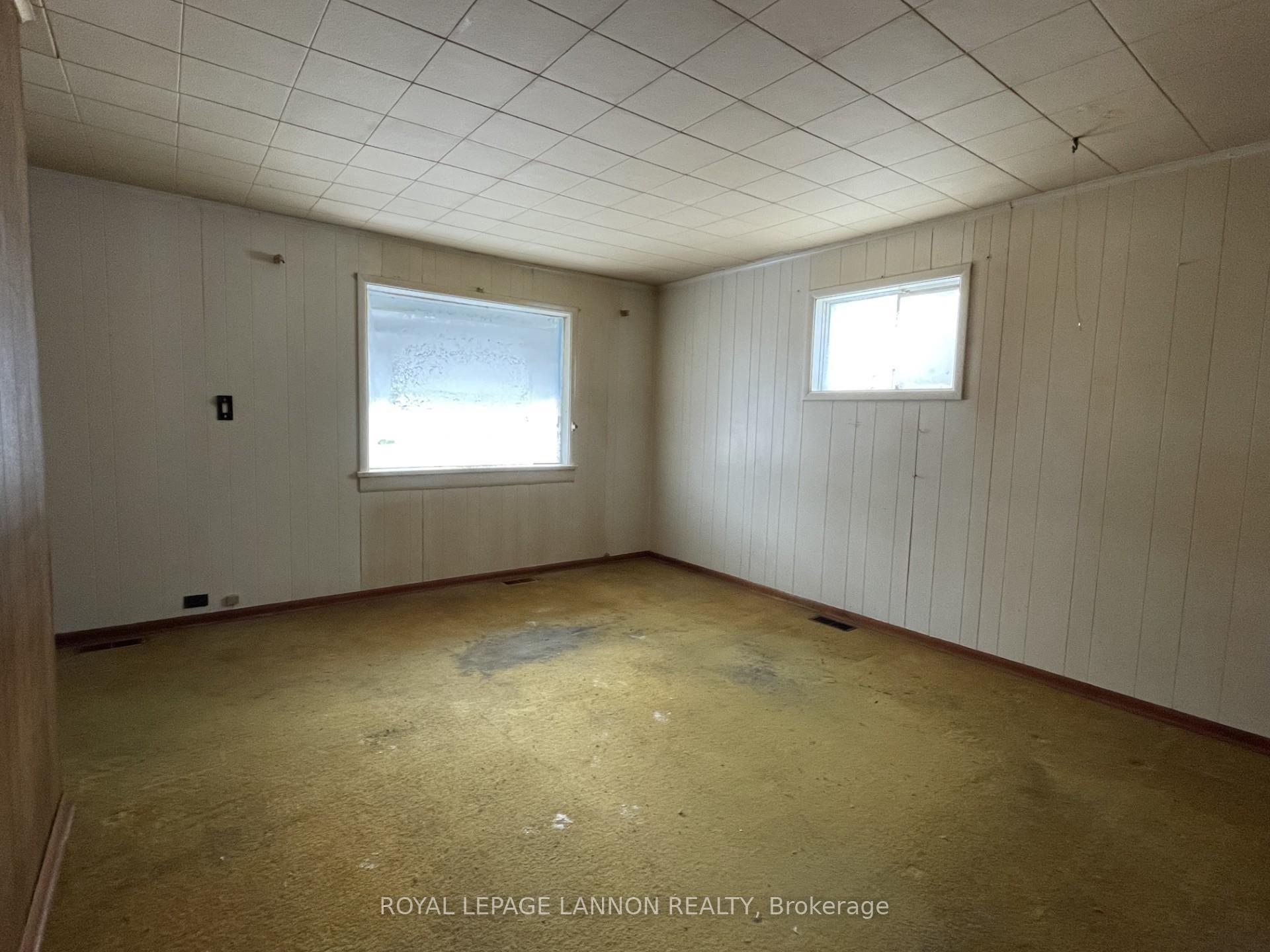 Photo 5 of 20 Primrose Street, Thunder Bay, Shuniah — HOMEH