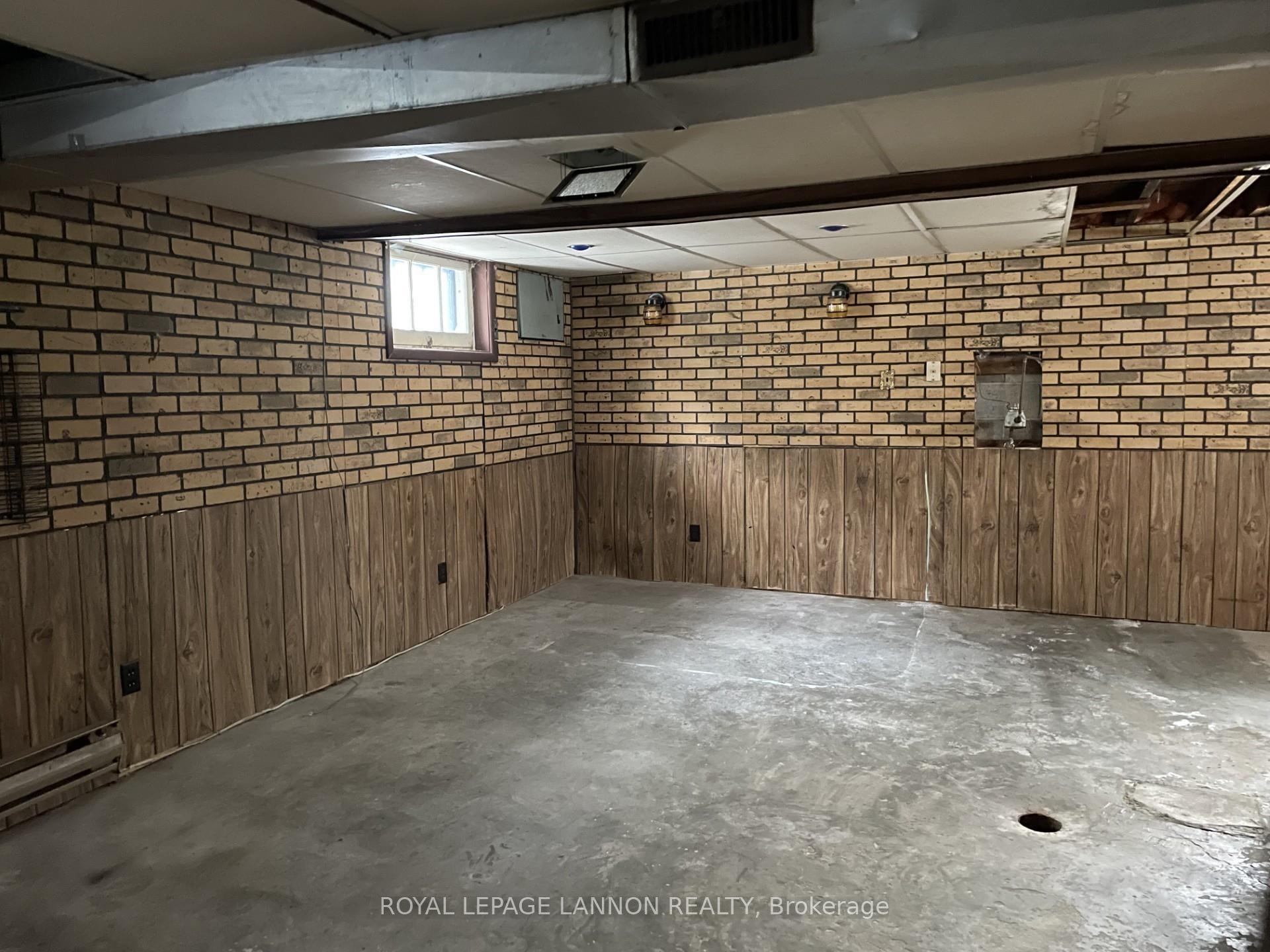 Photo 7 of 20 Primrose Street, Thunder Bay, Shuniah — HOMEH