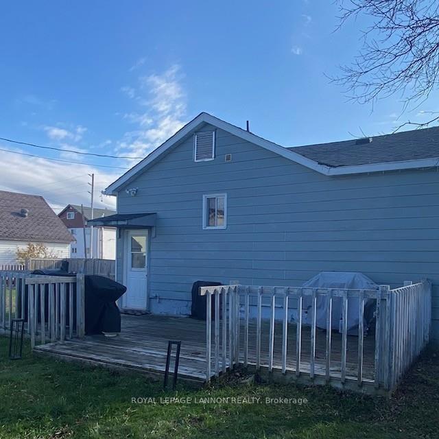Photo 2 of 210 Third Avenue SW, Greenstone — HOMEH