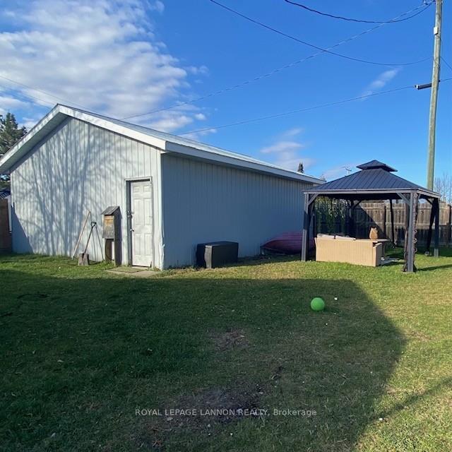 Photo 3 of 210 Third Avenue SW, Greenstone — HOMEH