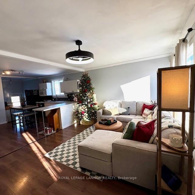 Photo 5 of 210 Third Avenue SW, Greenstone — HOMEH