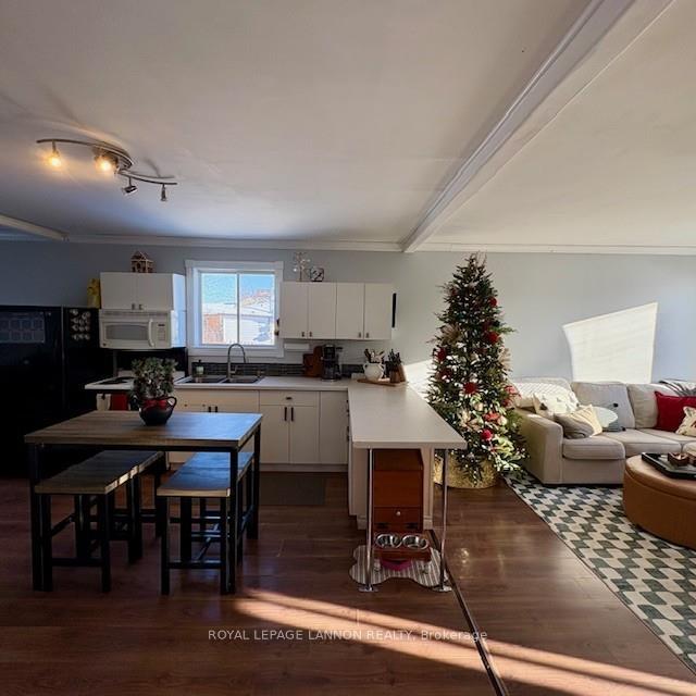 Photo 10 of 210 Third Avenue SW, Greenstone — HOMEH