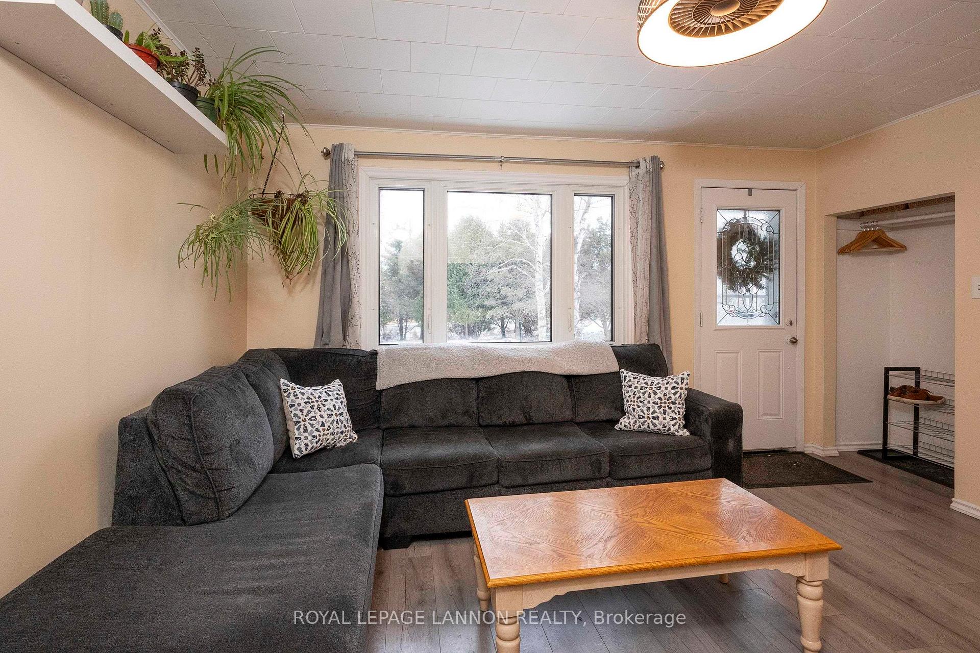 Photo 5 of 376 Lakeshore Drive, Shuniah — HOMEH