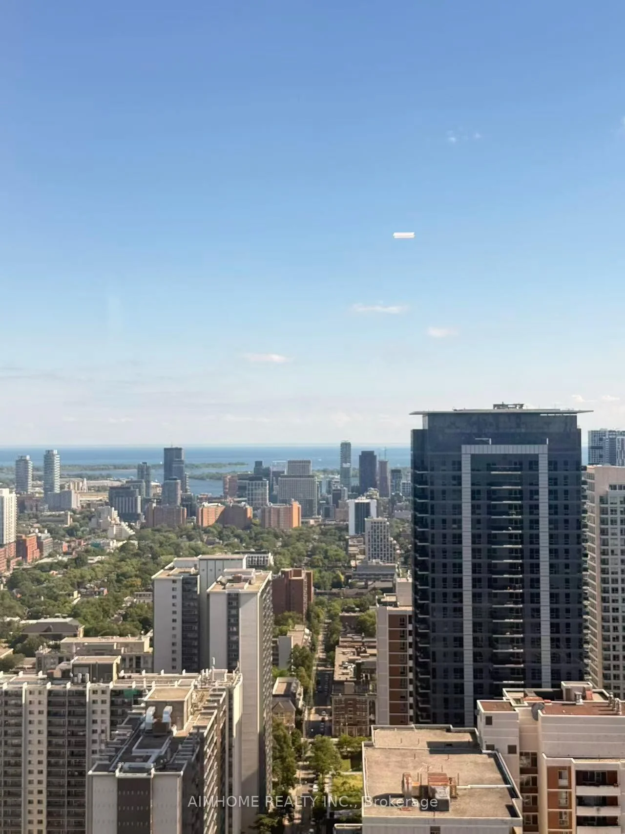 Photo 13 of Unit 4309, 609 Sherbourne Street, Toronto, North St. James Town — HOMEH