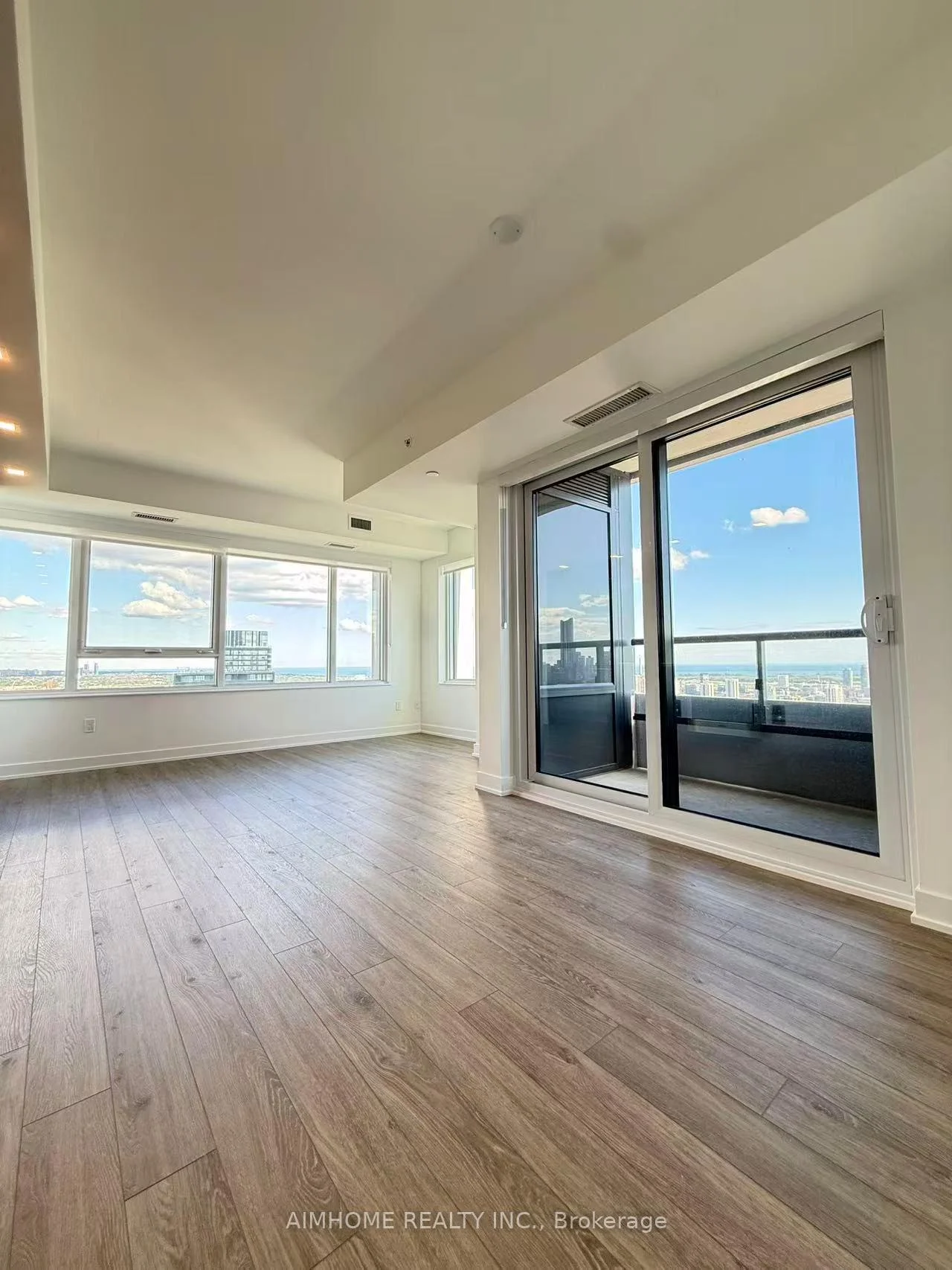 Photo 22 of Unit 4309, 609 Sherbourne Street, Toronto, North St. James Town — HOMEH