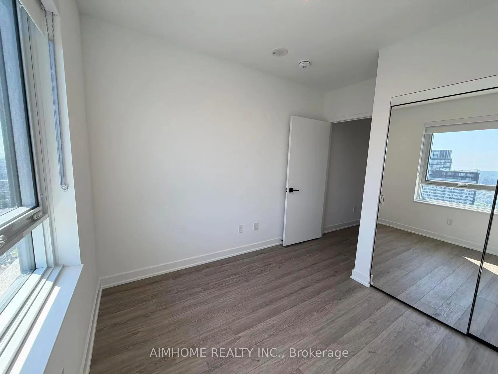 Photo 28 of Unit 4309, 609 Sherbourne Street, Toronto, North St. James Town — HOMEH