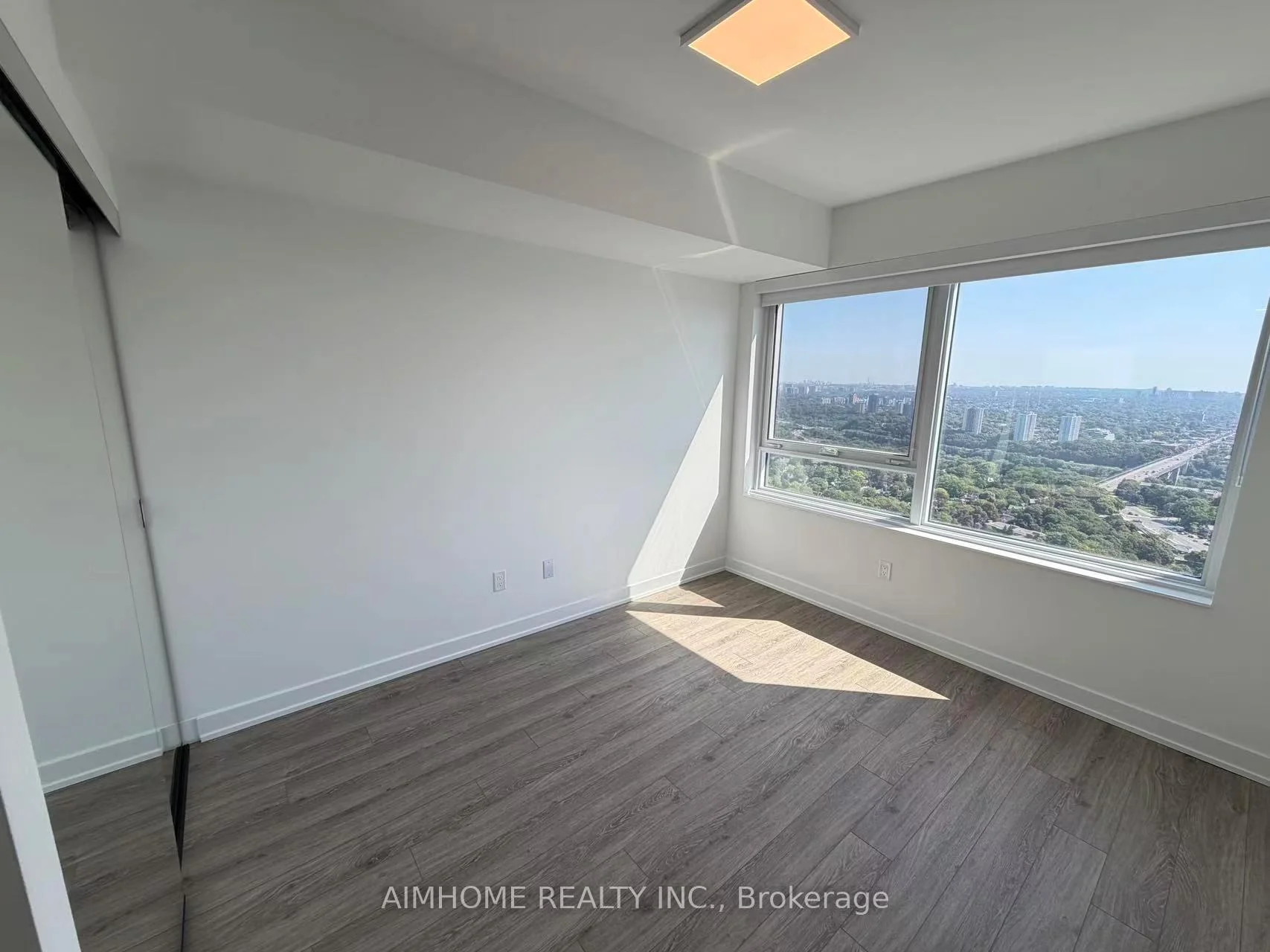 Photo 33 of Unit 4309, 609 Sherbourne Street, Toronto, North St. James Town — HOMEH