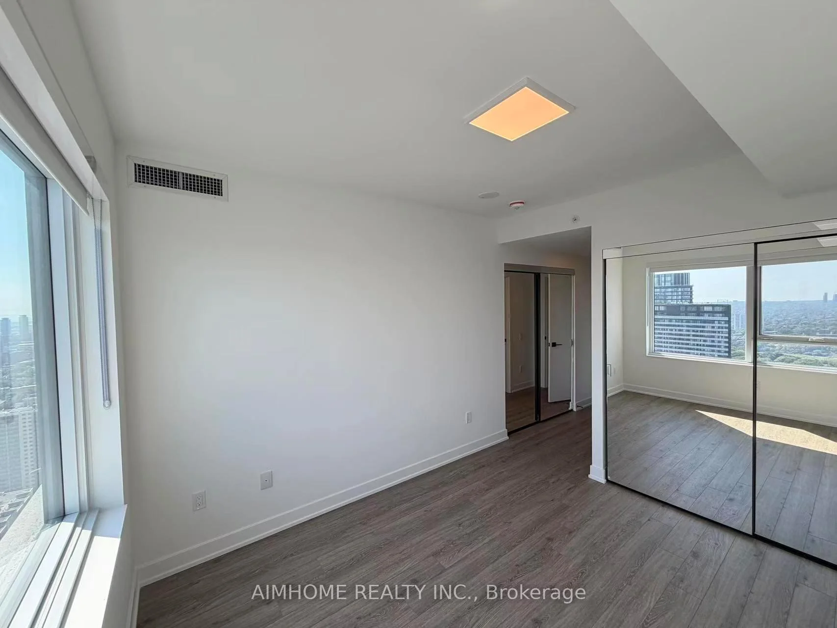 Photo 37 of Unit 4309, 609 Sherbourne Street, Toronto, North St. James Town — HOMEH