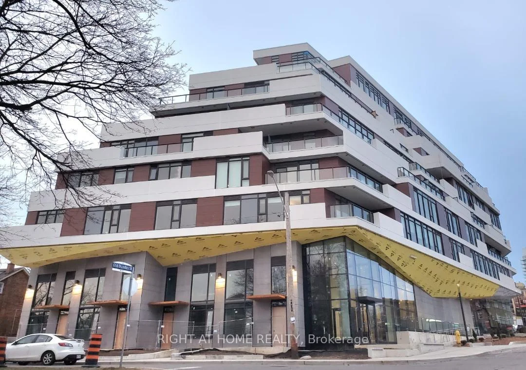 Photo 1 of Unit 418, 160 Kingsway Crescent, Etobicoke, Edenbridge-Humber Valley — HOMEH