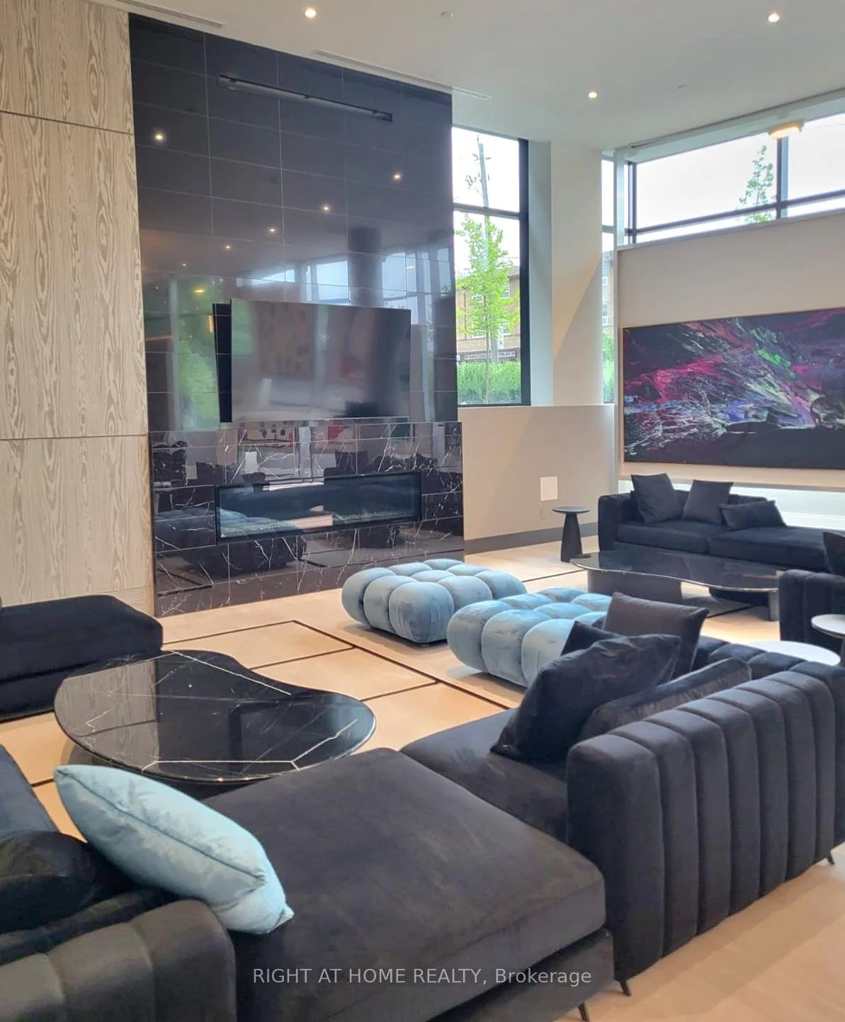Photo 13 of Unit 418, 160 Kingsway Crescent, Etobicoke, Edenbridge-Humber Valley — HOMEH