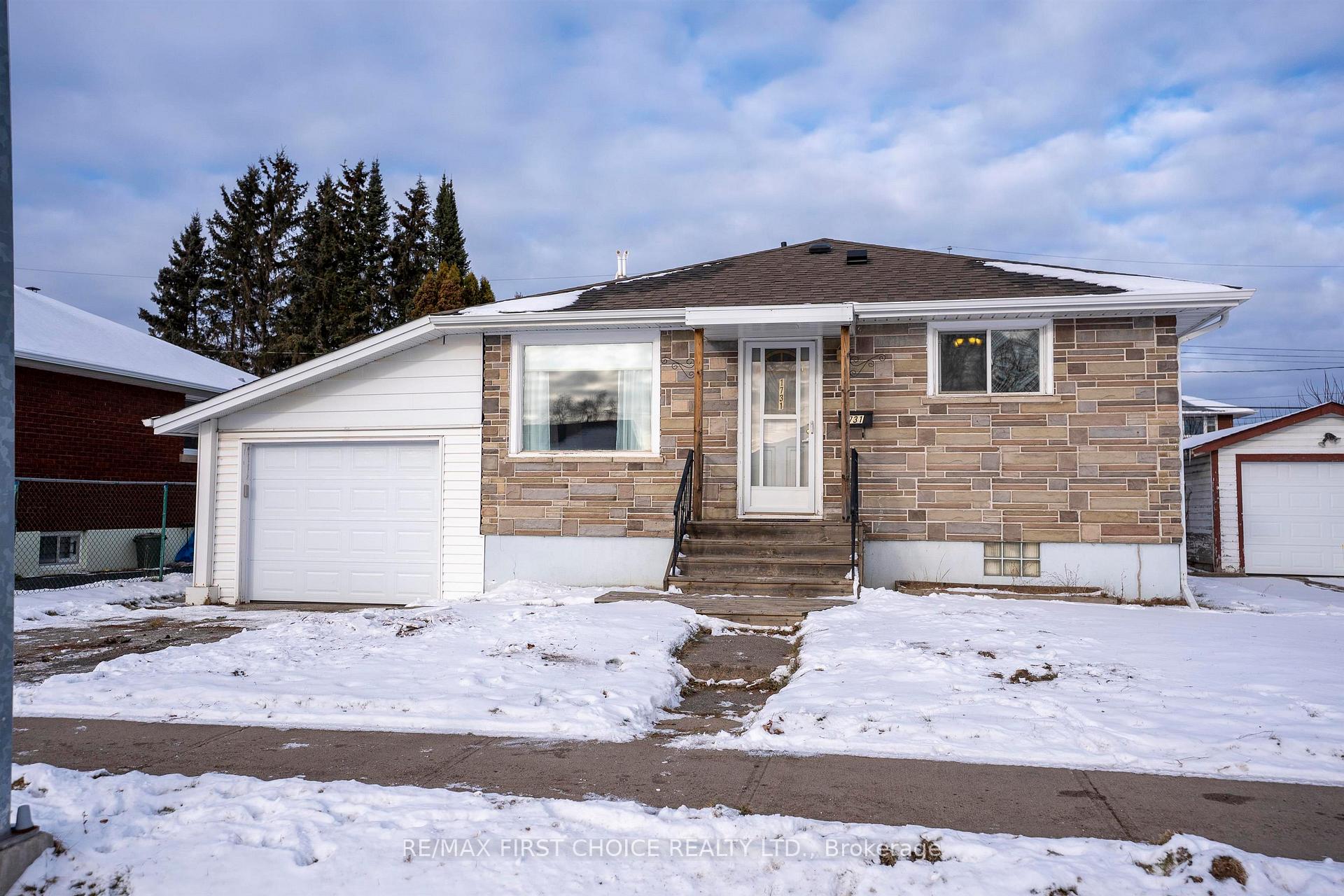 Photo 1 of 1731 Rankin Street, Thunder Bay, McKeller Park — HOMEH