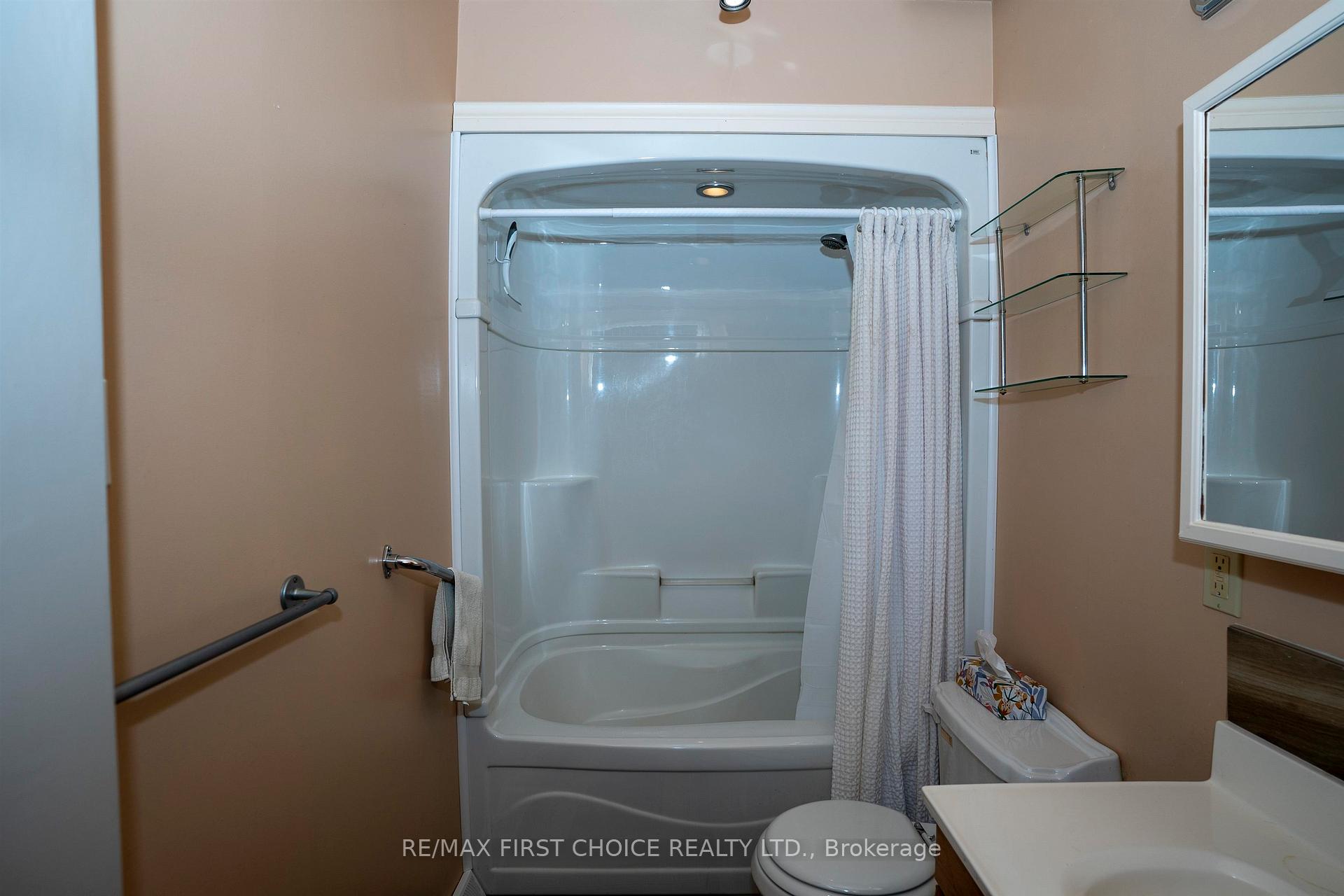 Photo 14 of 1731 Rankin Street, Thunder Bay, McKeller Park — HOMEH