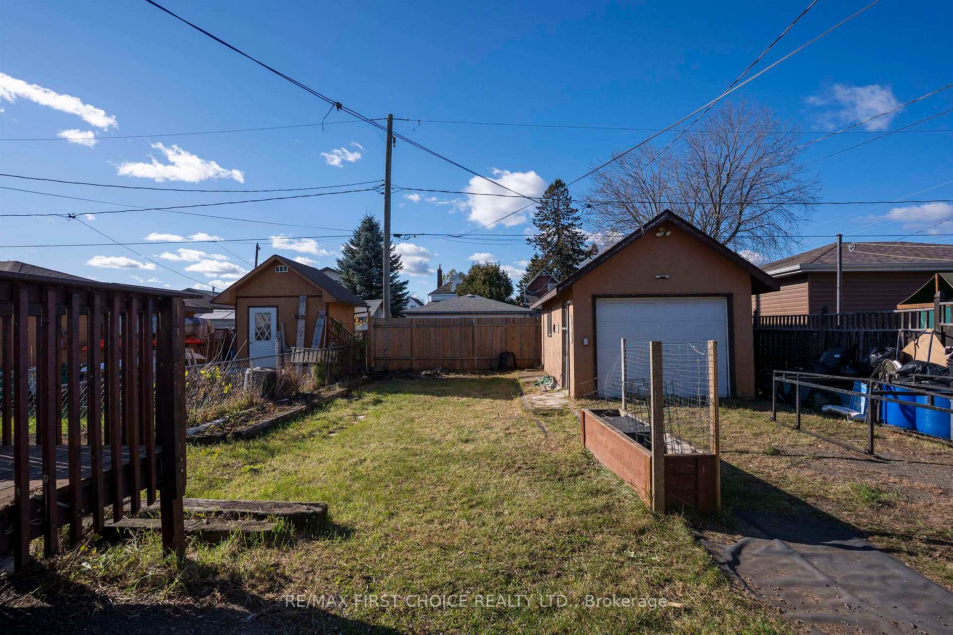 Photo 3 of 535 McBain Street, Thunder Bay, East End — HOMEH