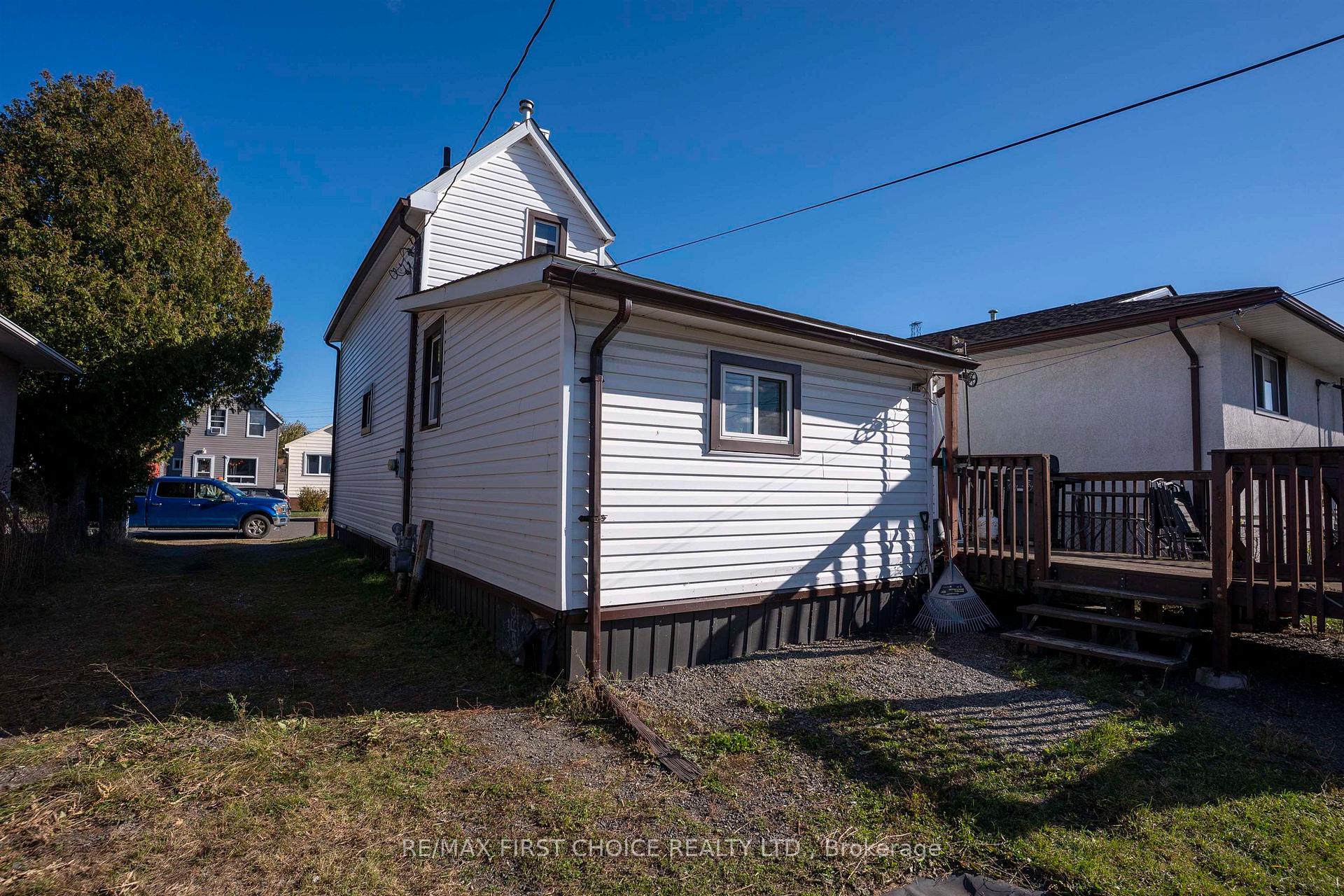 Photo 5 of 535 McBain Street, Thunder Bay, East End — HOMEH