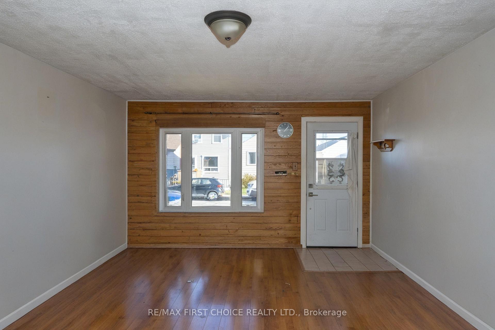 Photo 11 of 535 McBain Street, Thunder Bay, East End — HOMEH