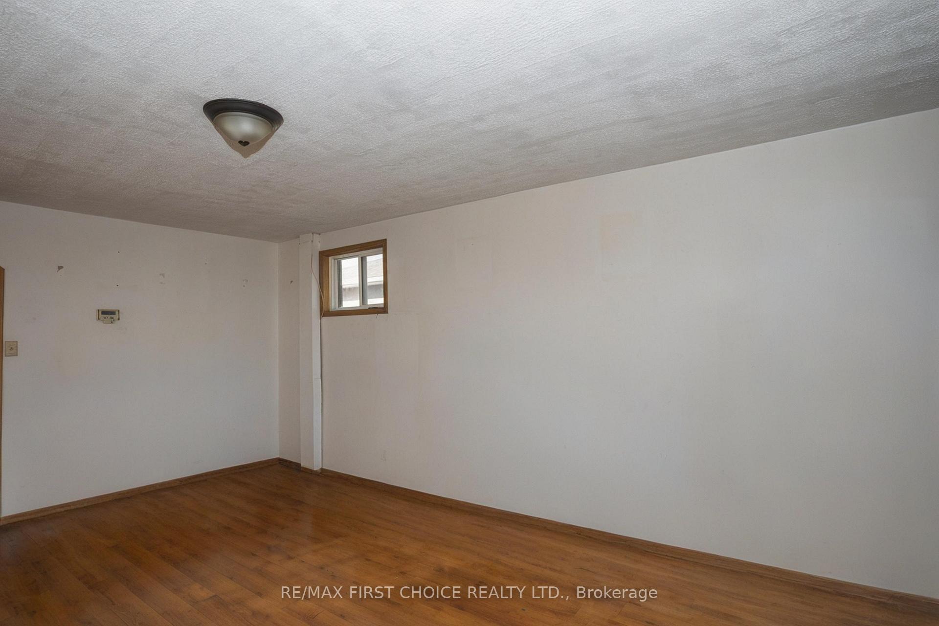 Photo 12 of 535 McBain Street, Thunder Bay, East End — HOMEH