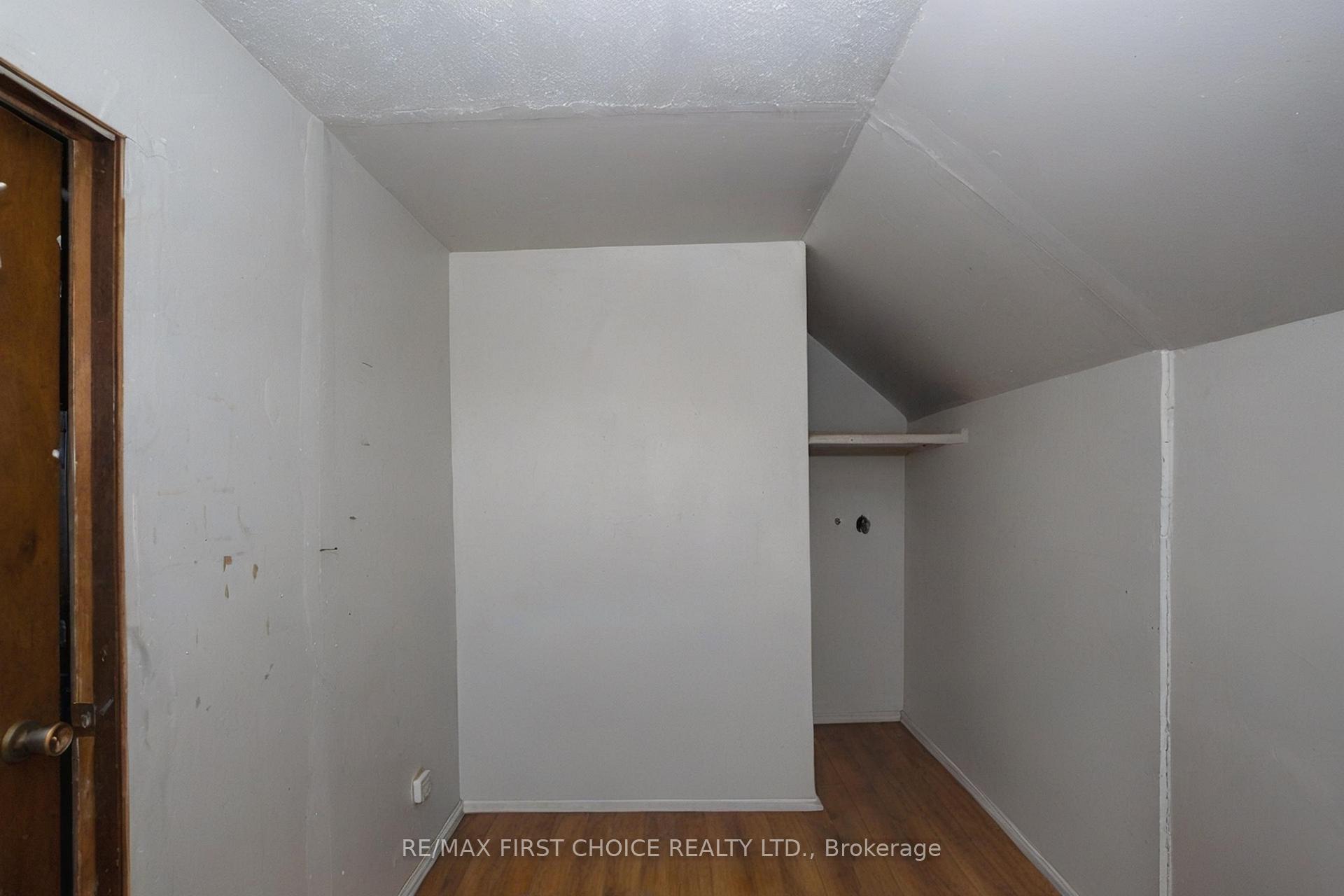 Photo 18 of 535 McBain Street, Thunder Bay, East End — HOMEH